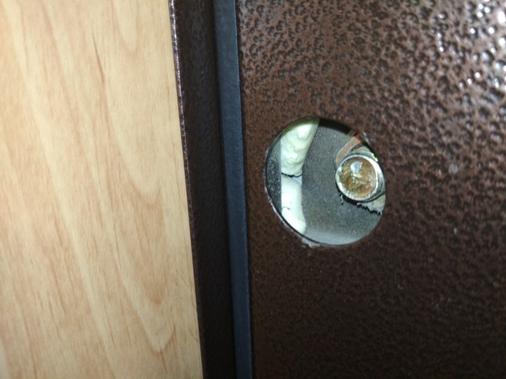 Montaj deliğinin fişi 28 mm'dir (Plastik Aparattır!!!) Montaj deliğinin fişi 28 mm'dir (Plastik Aparattır!!!)