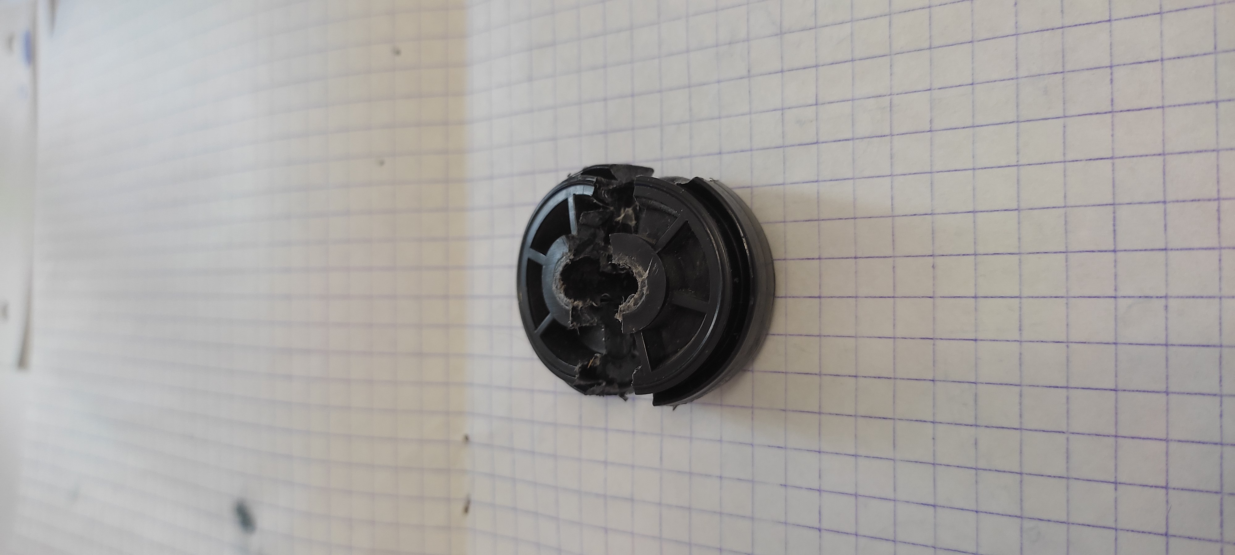 Kanepenin tekerleği f33xf5.5x18mm (Plastik Aparattır!!!) Kanepenin tekerleği f33xf5.5x18mm (Plastik Aparattır!!!)