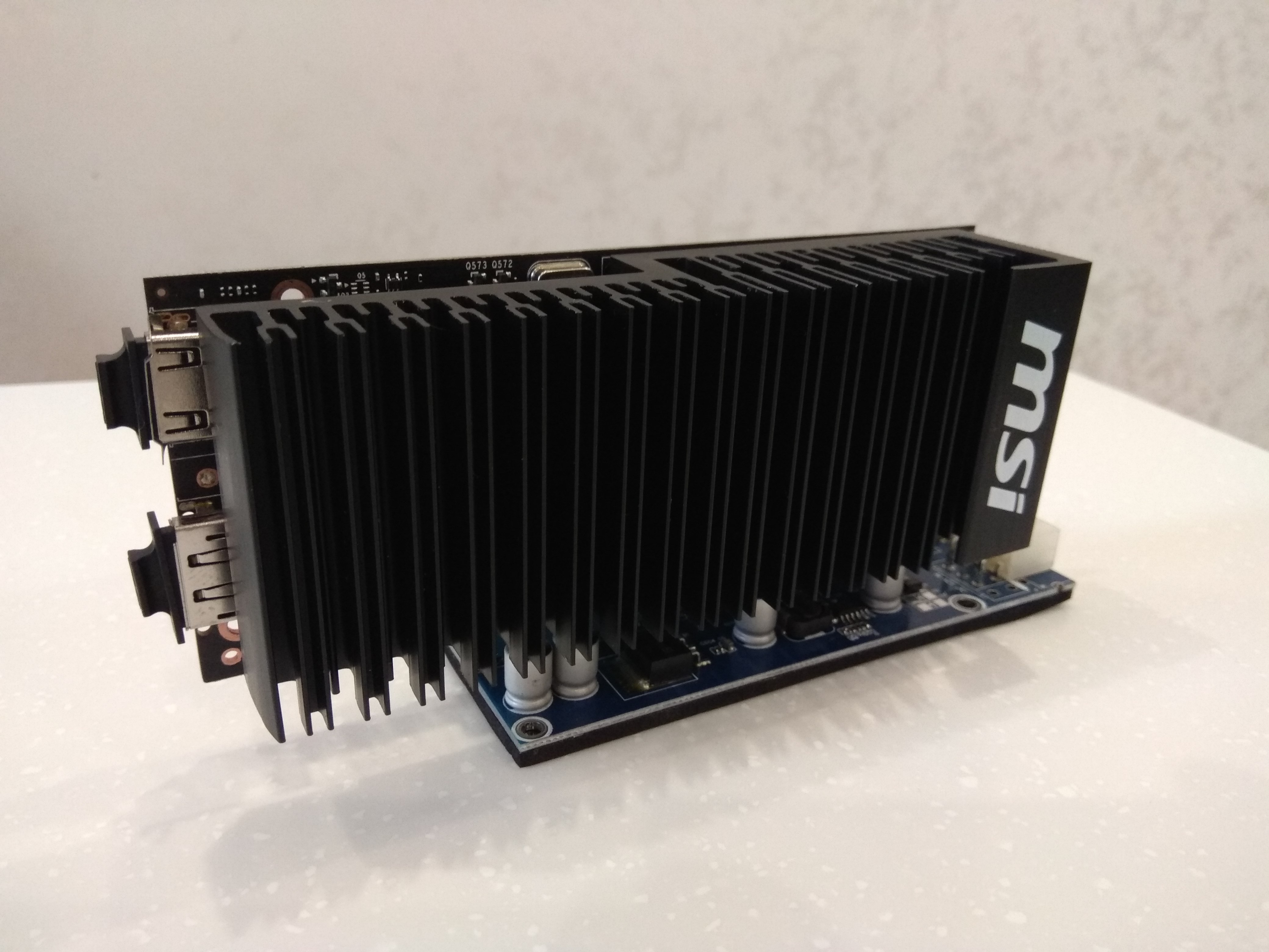 Leangt - NVIDIA GT 1030 dizüstü bilgisayarın harici ekran kartı için durum (Plastik Aparattır!!!)