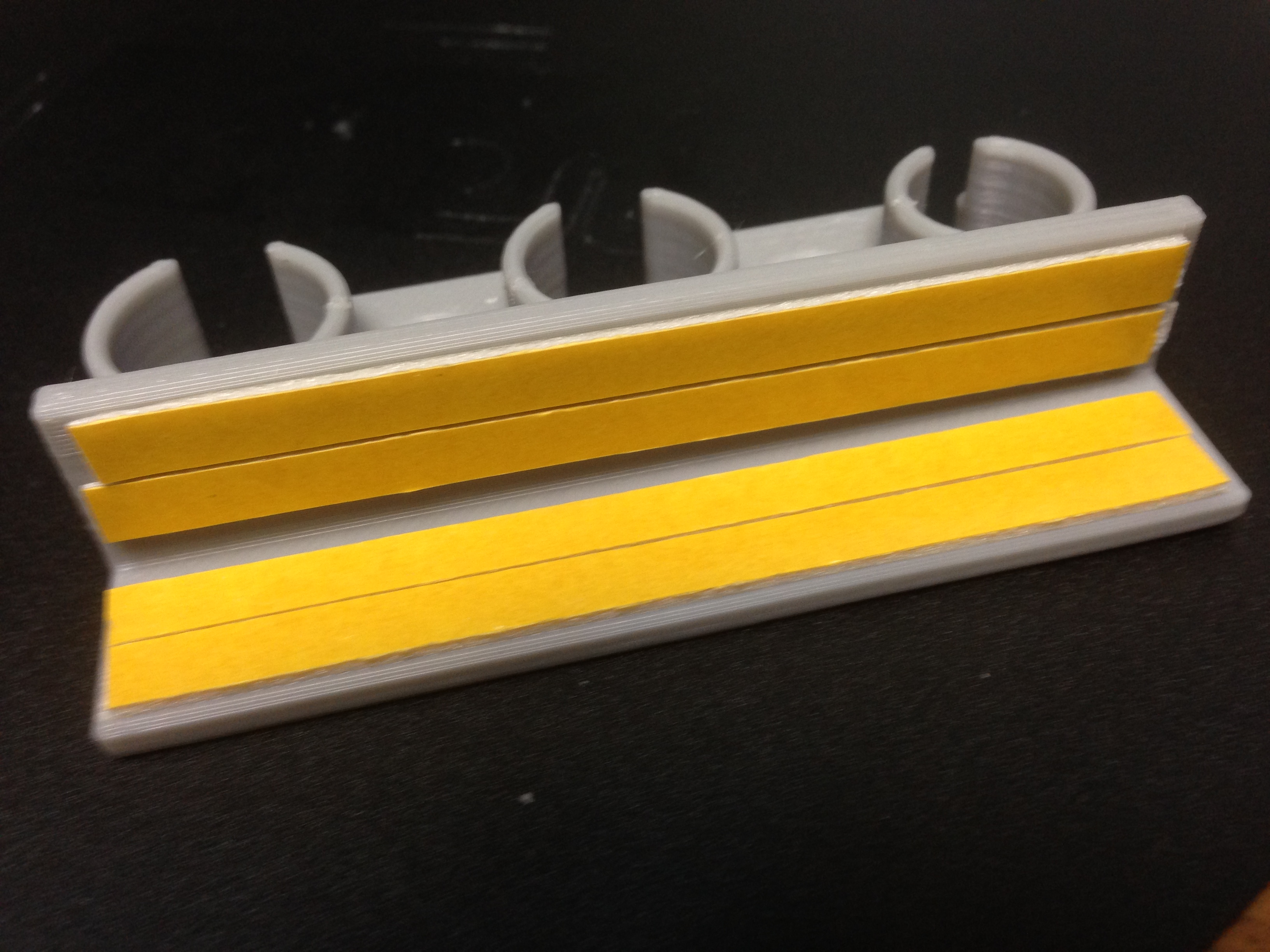 Kablo düzenleyici. (Plastik Aparattır!!!) Kablo düzenleyici. (Plastik Aparattır!!!)