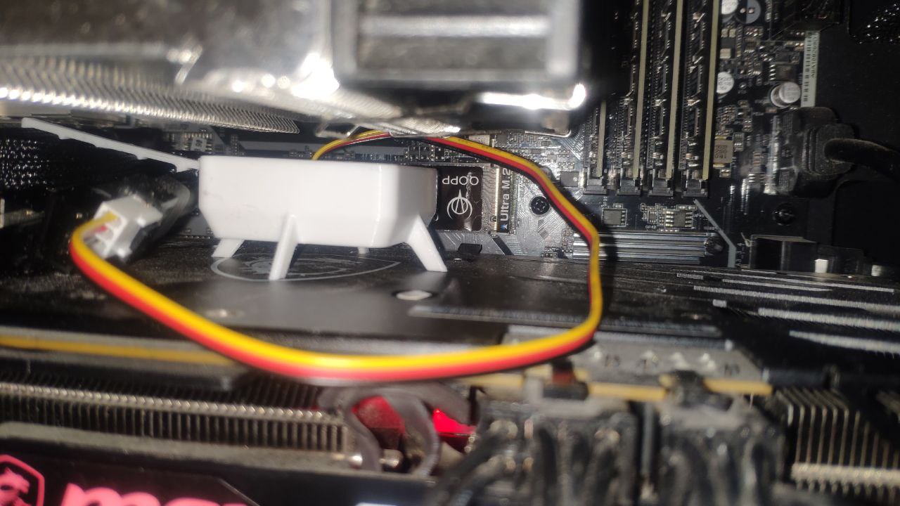 Fan STAND 40 mm, ekran kartını soğutmak için (Plastik Aparattır!!!)