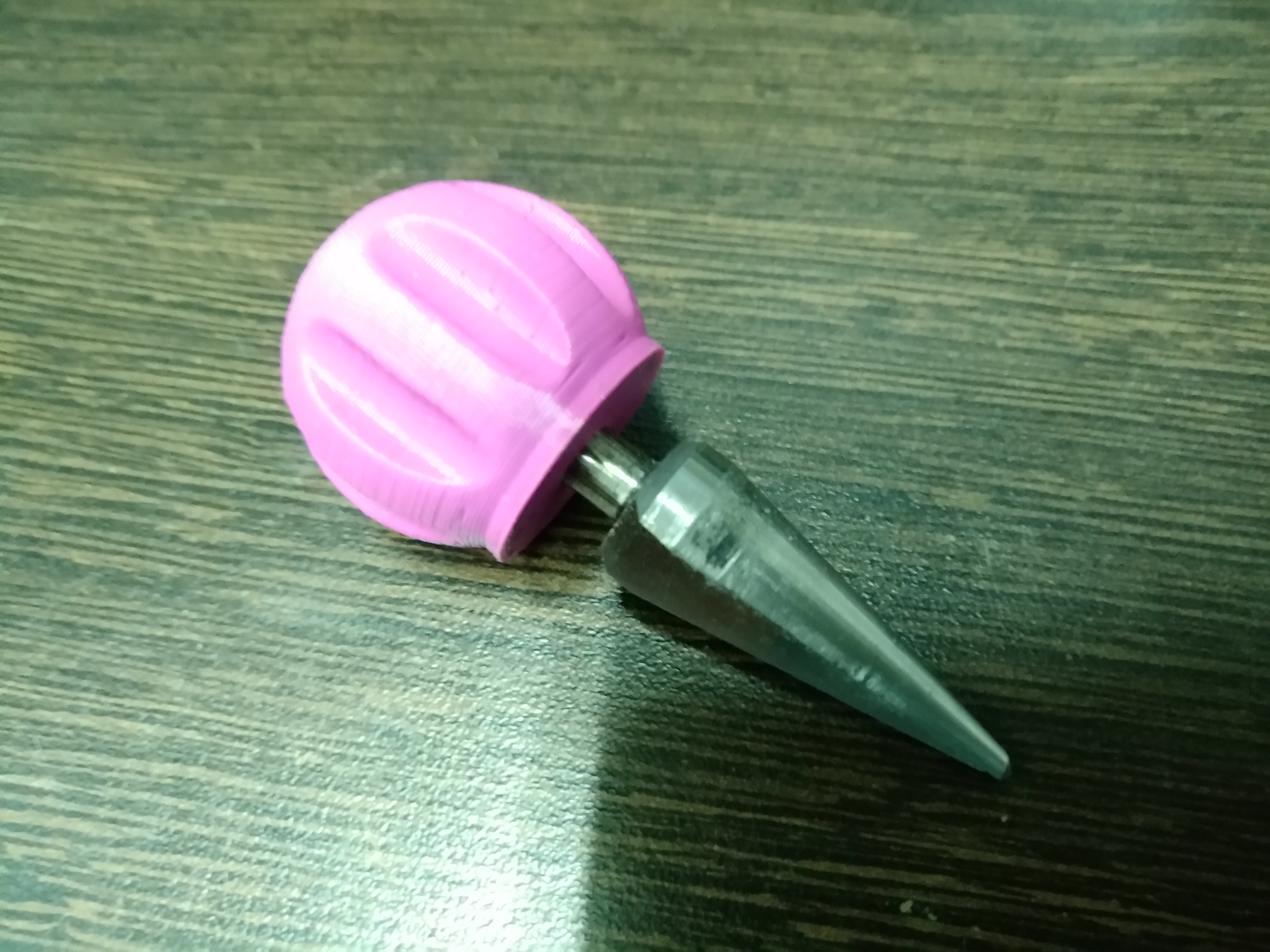 Konik bir matkaptan Rimmer (Plastik Aparattır!!!)