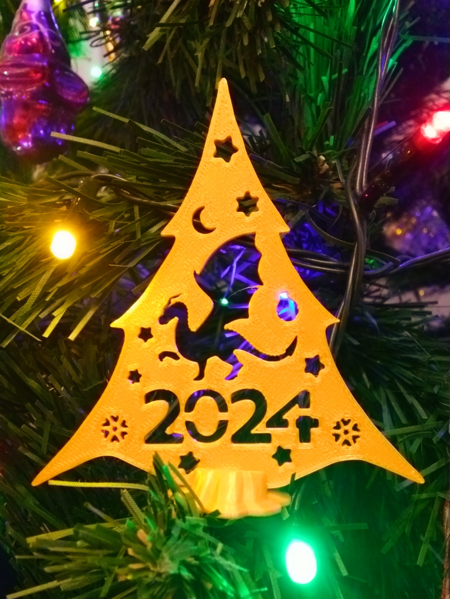 Dragon 2024 ile Noel Ağacı (Plastik Aparattır!!!)