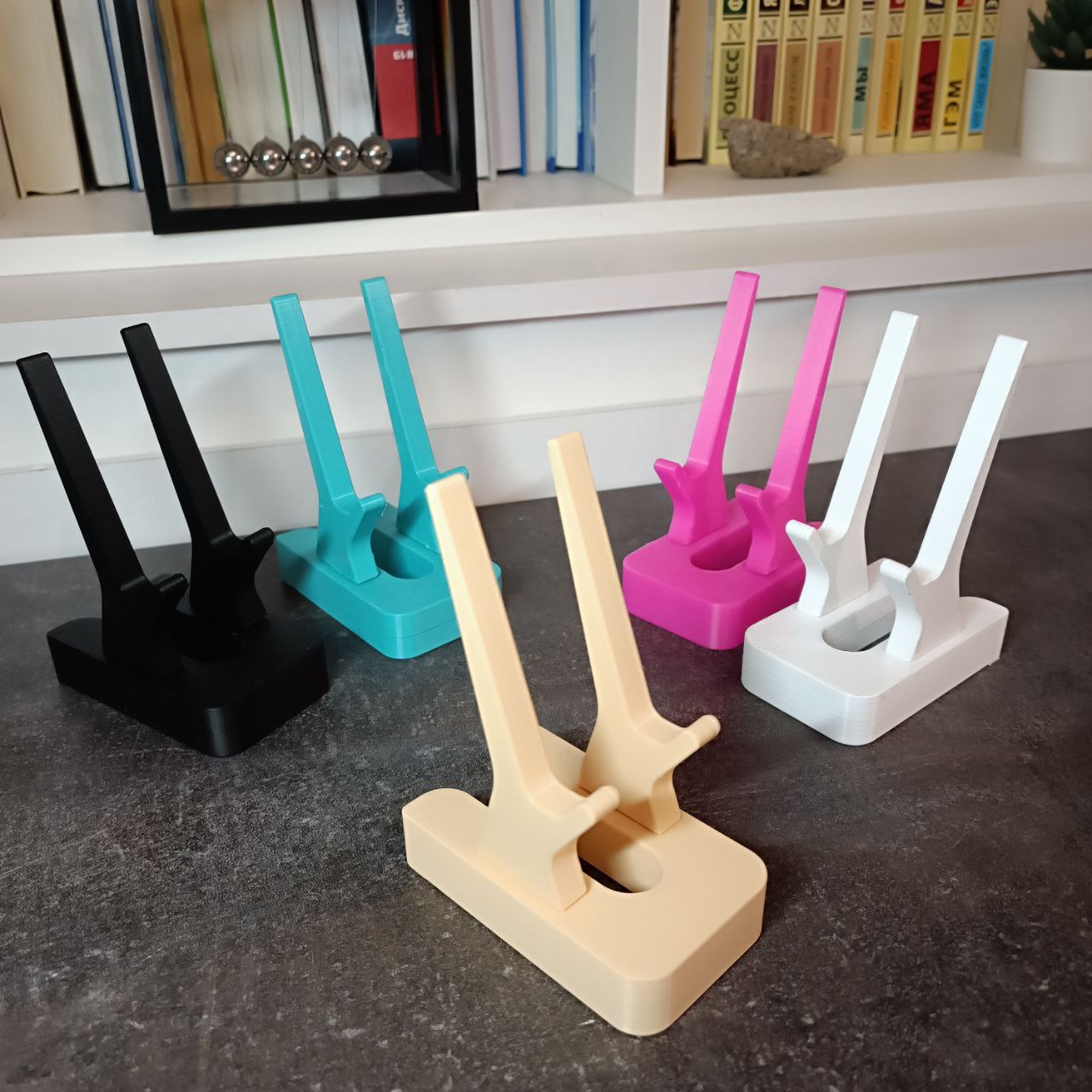 Bir Telefon İçin Üst (Plastik Aparattır!!!)