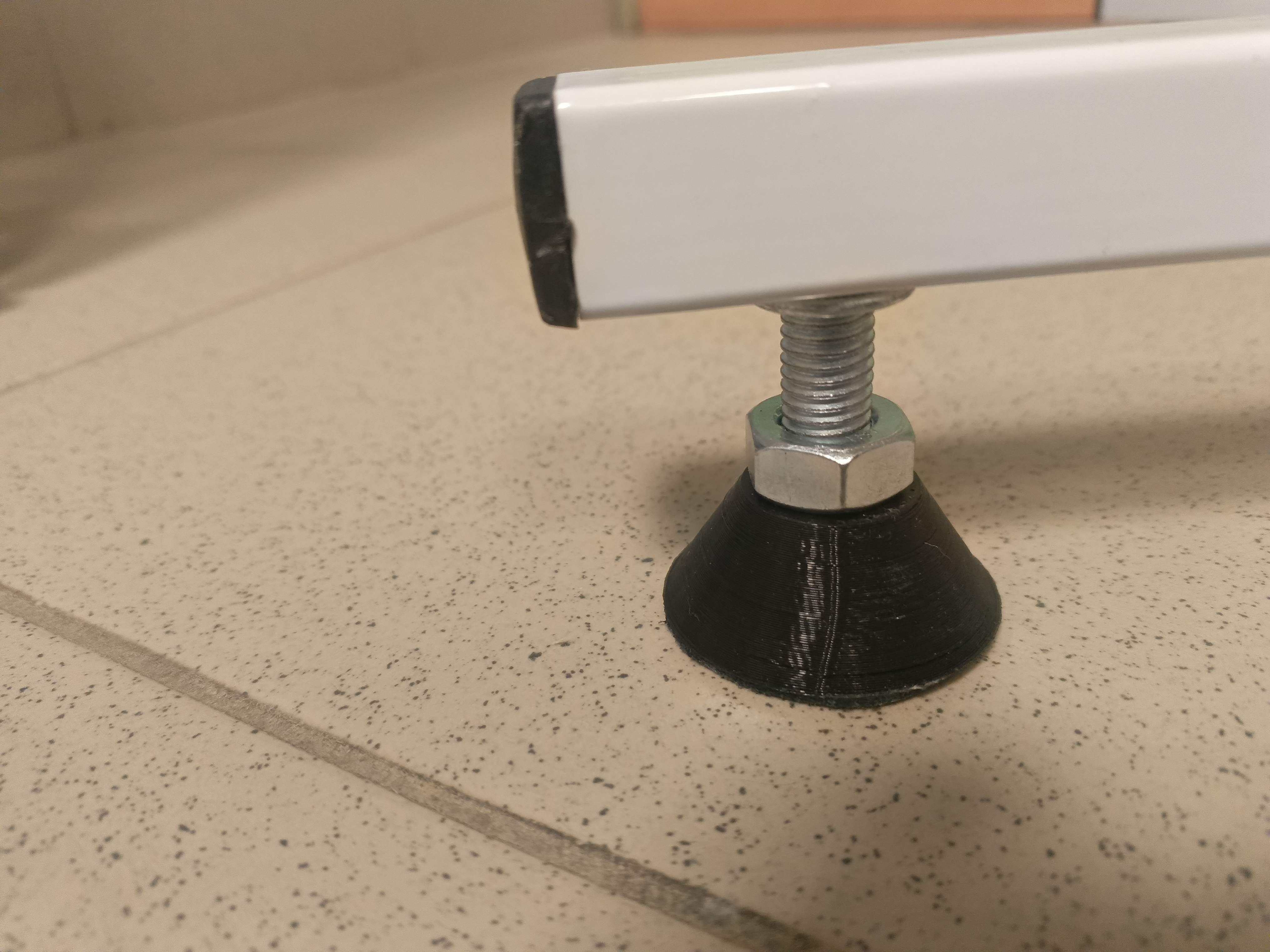 M10 cıvataya dayalı ayarlanabilir destek (Plastik Aparattır!!!)