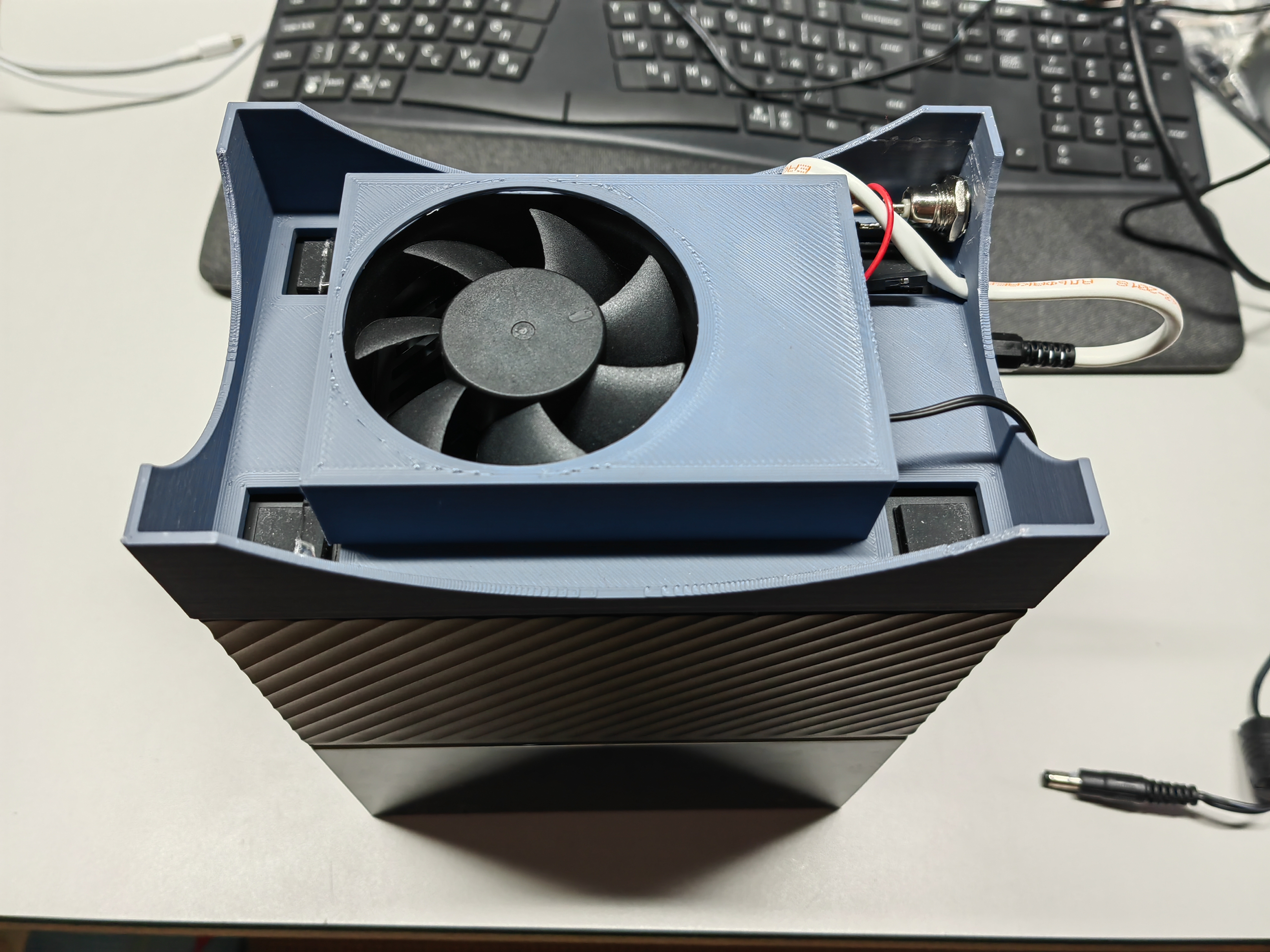 WD My Book Duo için Soğutma (Plastik Aparattır!!!) WD My Book Duo için Soğutma (Plastik Aparattır!!!)