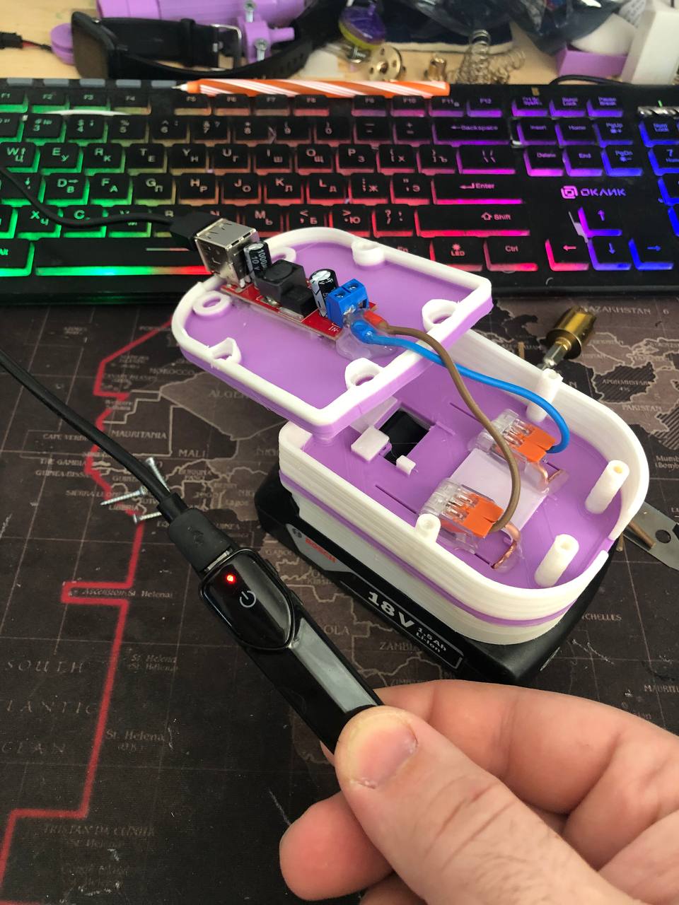 Bosch 18V USB adaptörü (Plastik Aparattır!!!)