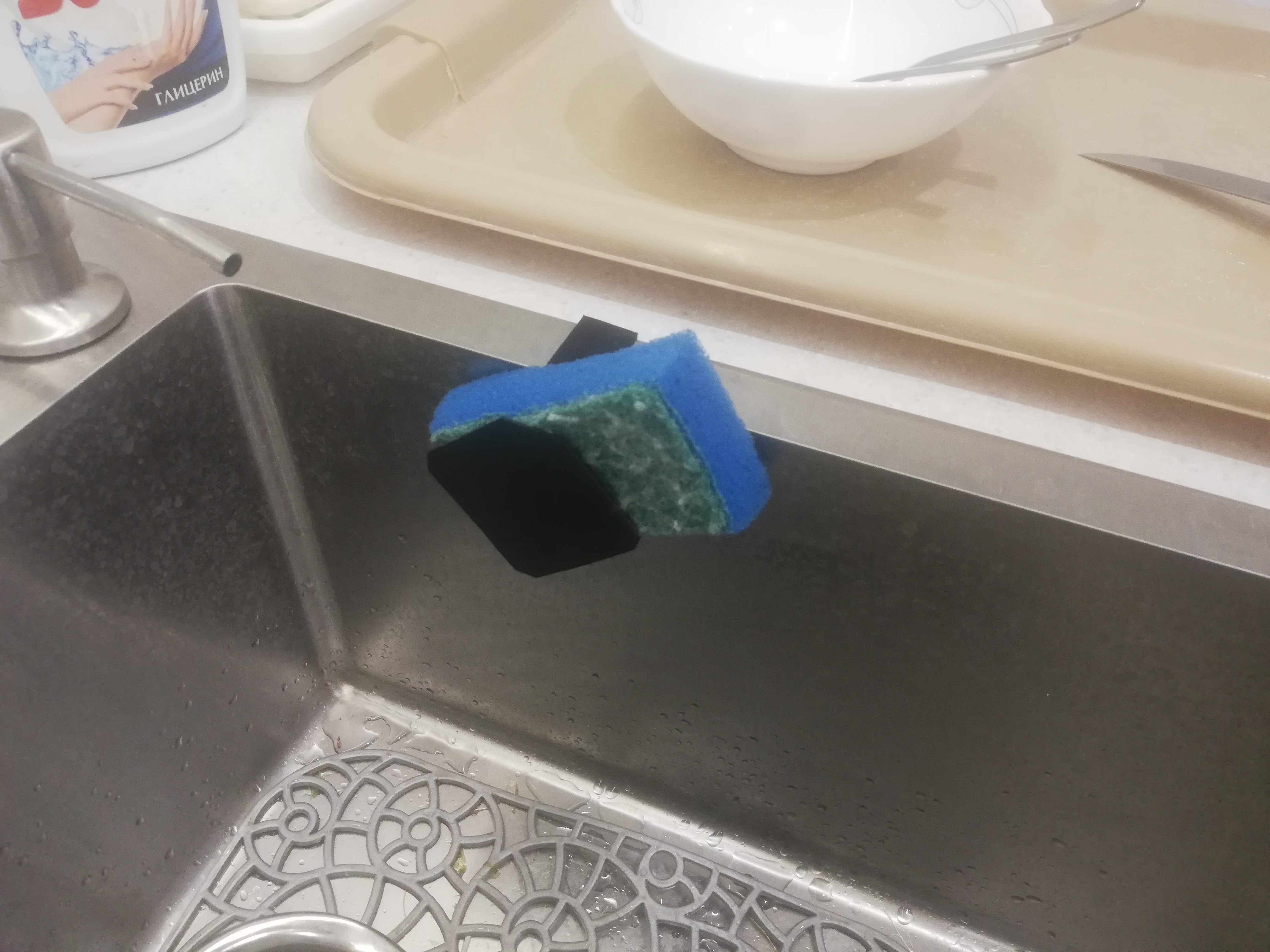 Bir lavabo üzerinde bir sünger için mutfak tutucu (Plastik Aparattır!!!)