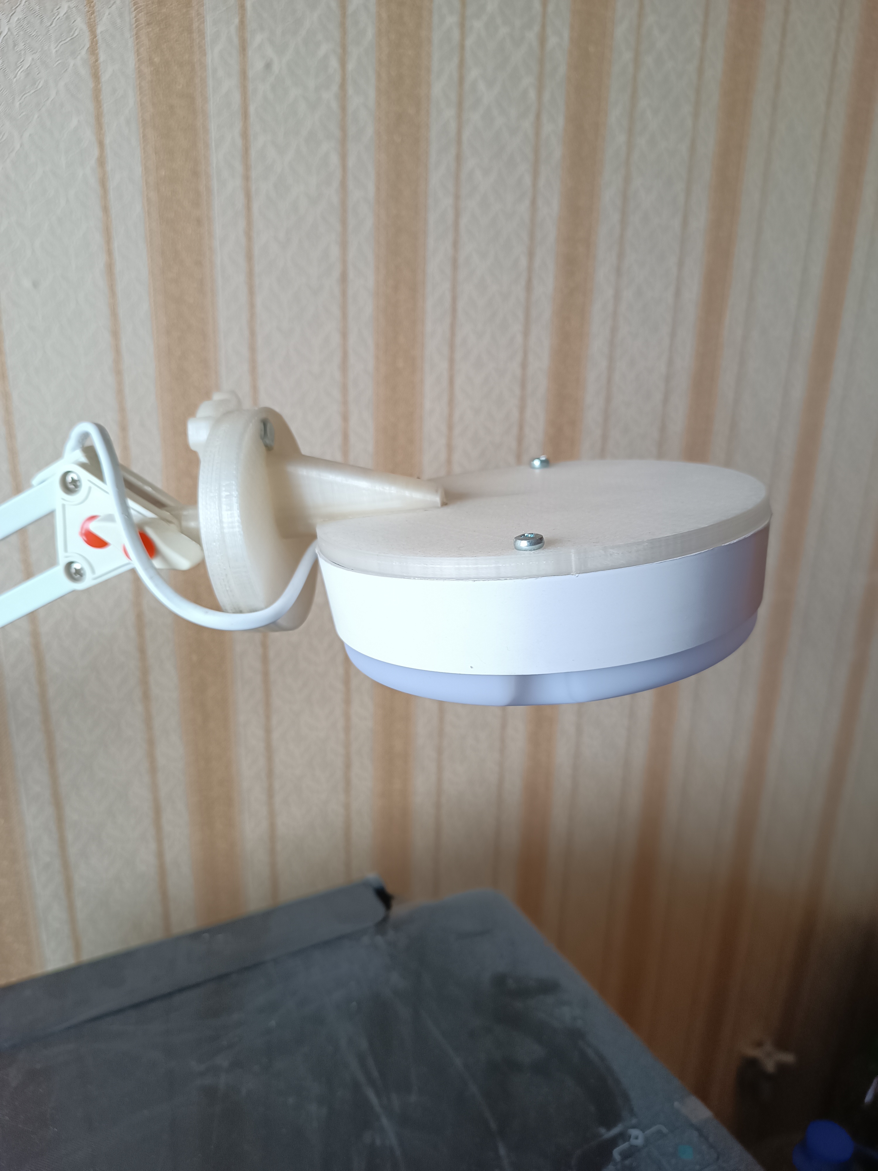 Lambalı lamba (Plastik Aparattır!!!)