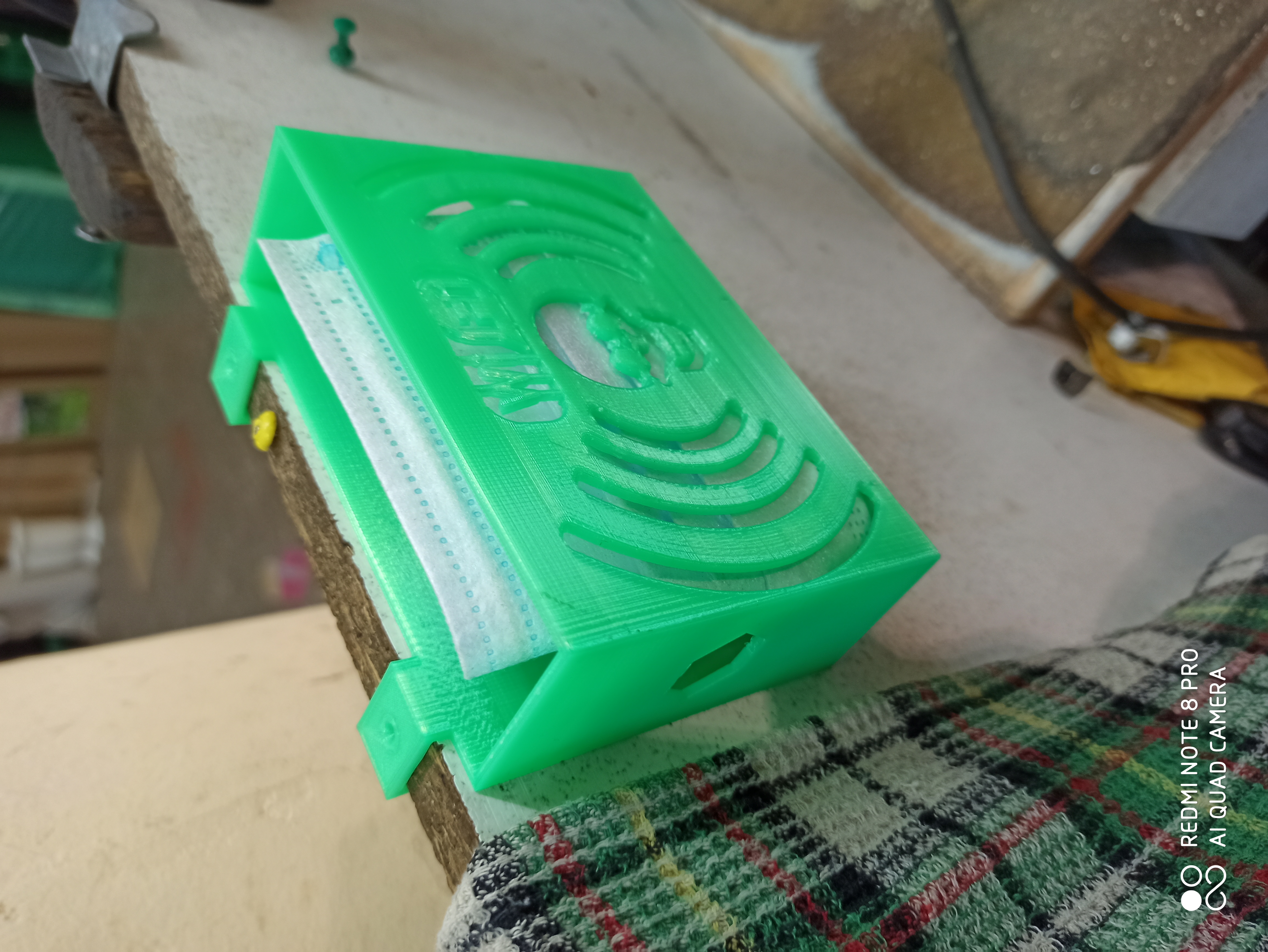 Yönlendirici için kutu. (Plastik Aparattır!!!)