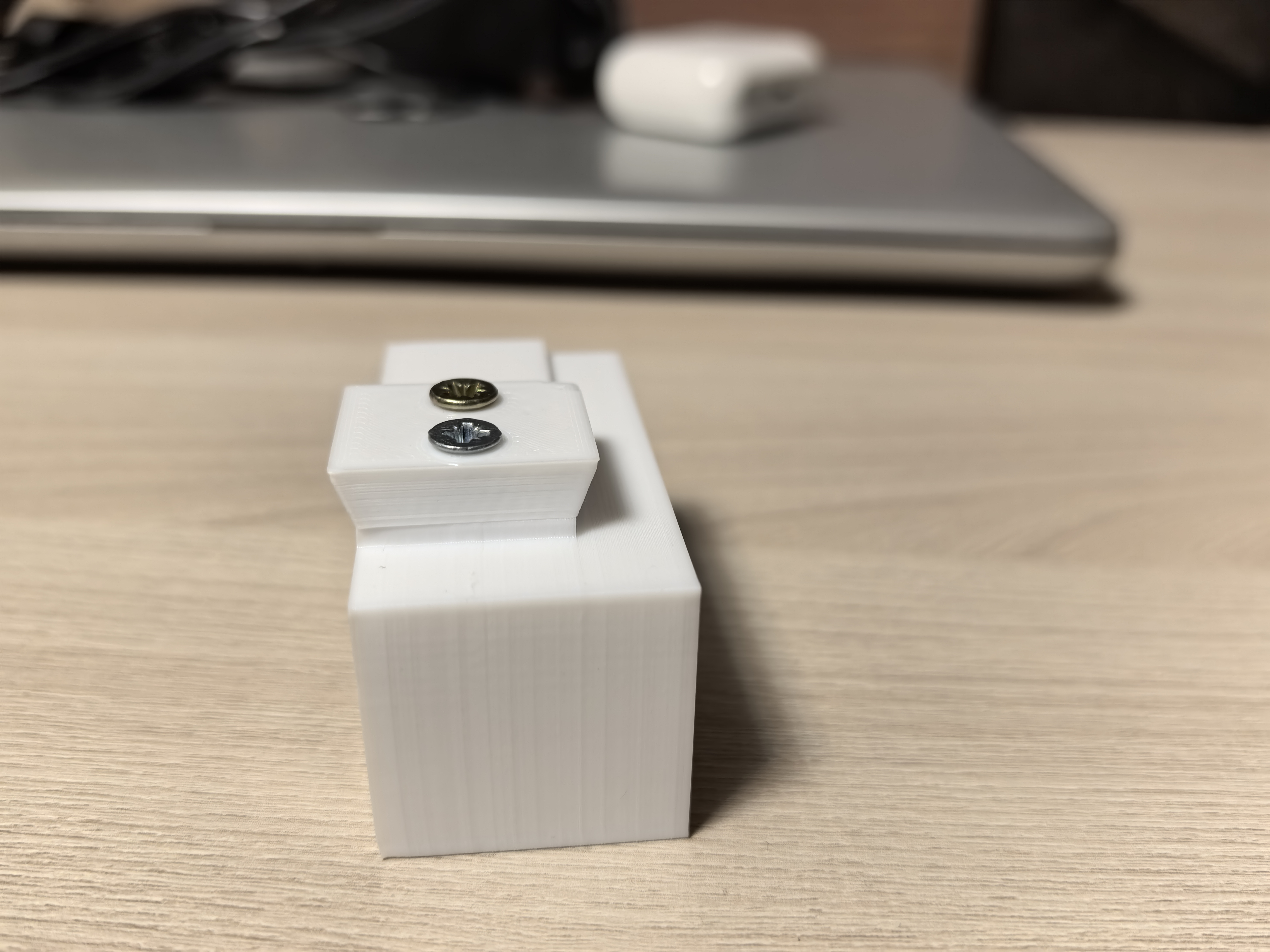 Raf Altı Kurulumu için Mini Projektör Braketi (Plastik Aparattır!!!)