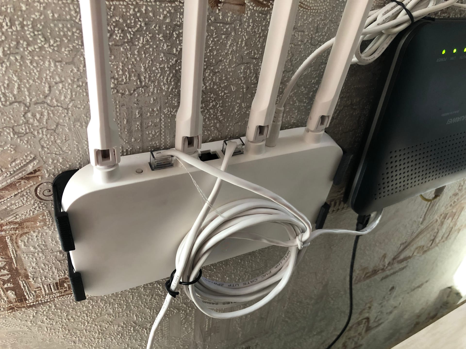 Xiaomi Mi yönlendirici 4a montajı (Plastik Aparattır!!!)
