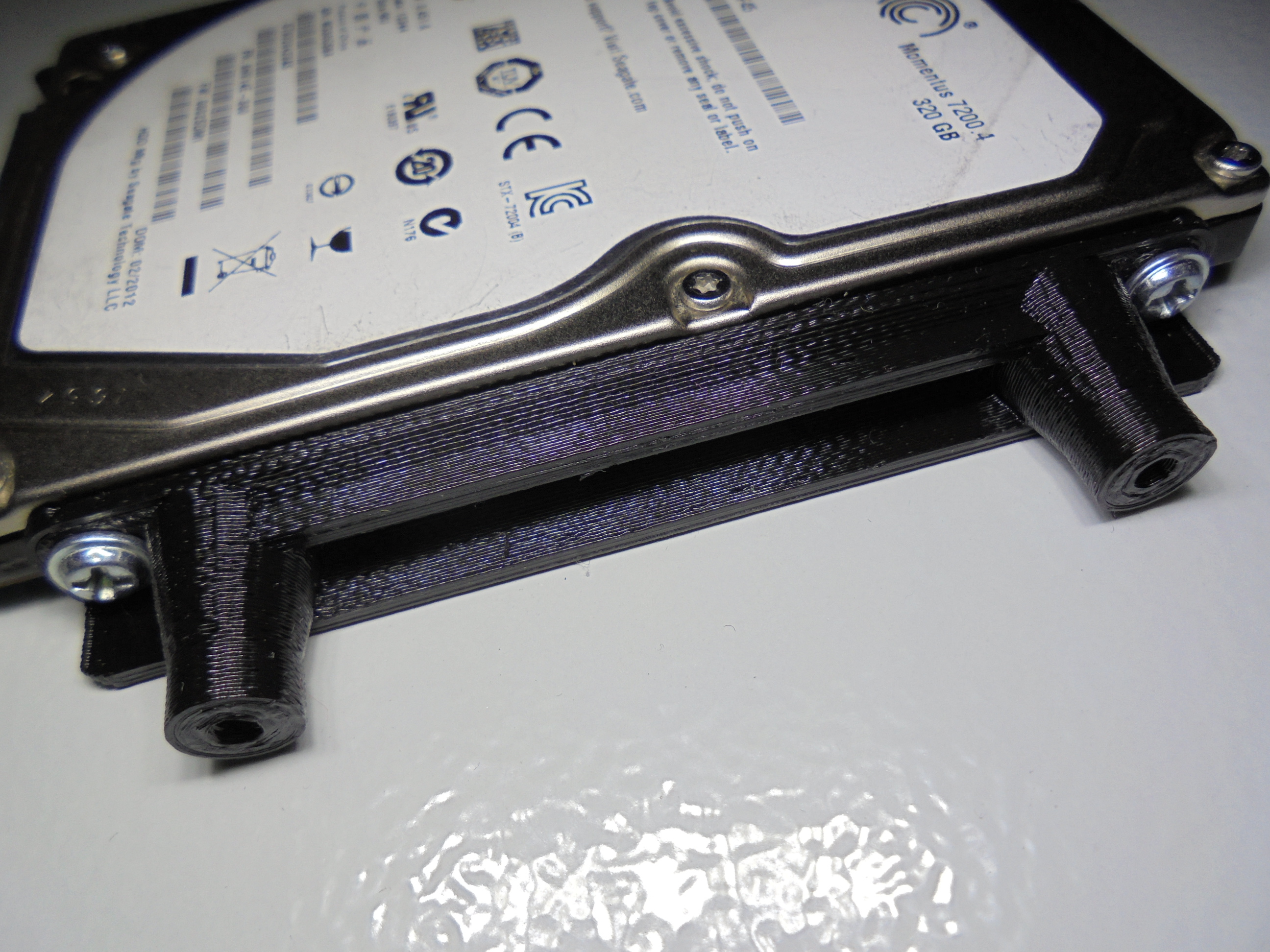 3.5 konektöre (mini) SSD veya dizüstü bilgisayar HDD 2.5'in takılması için çapraz çubuk montajı (Plastik Aparattır!!!) 3.5 konektöre (mini) SSD veya dizüstü bilgisayar HDD 2.5'in takılması için çapraz çubuk montajı (Plastik Aparattır!!!)