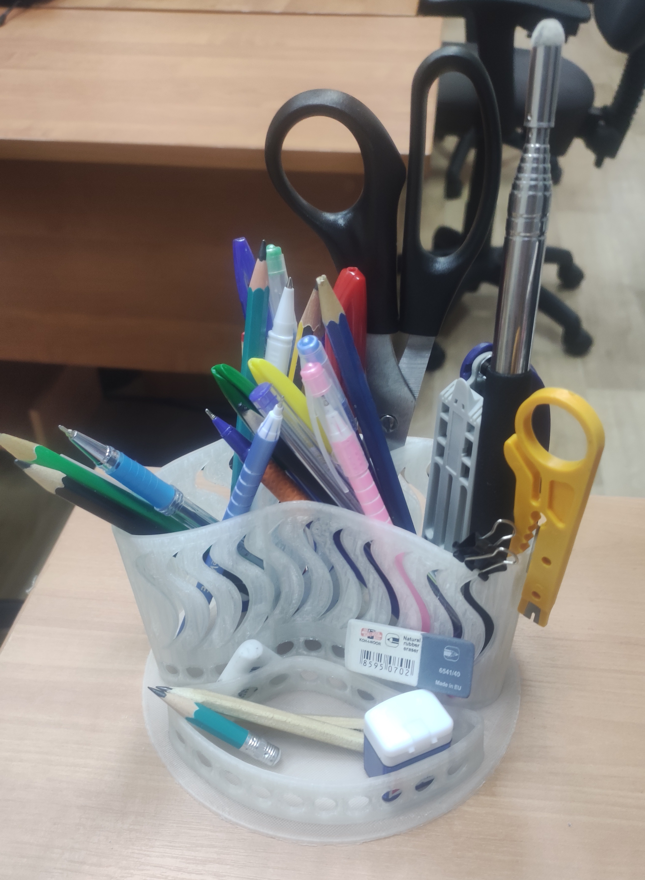 Ofis organizatörü (Plastik Aparattır!!!)