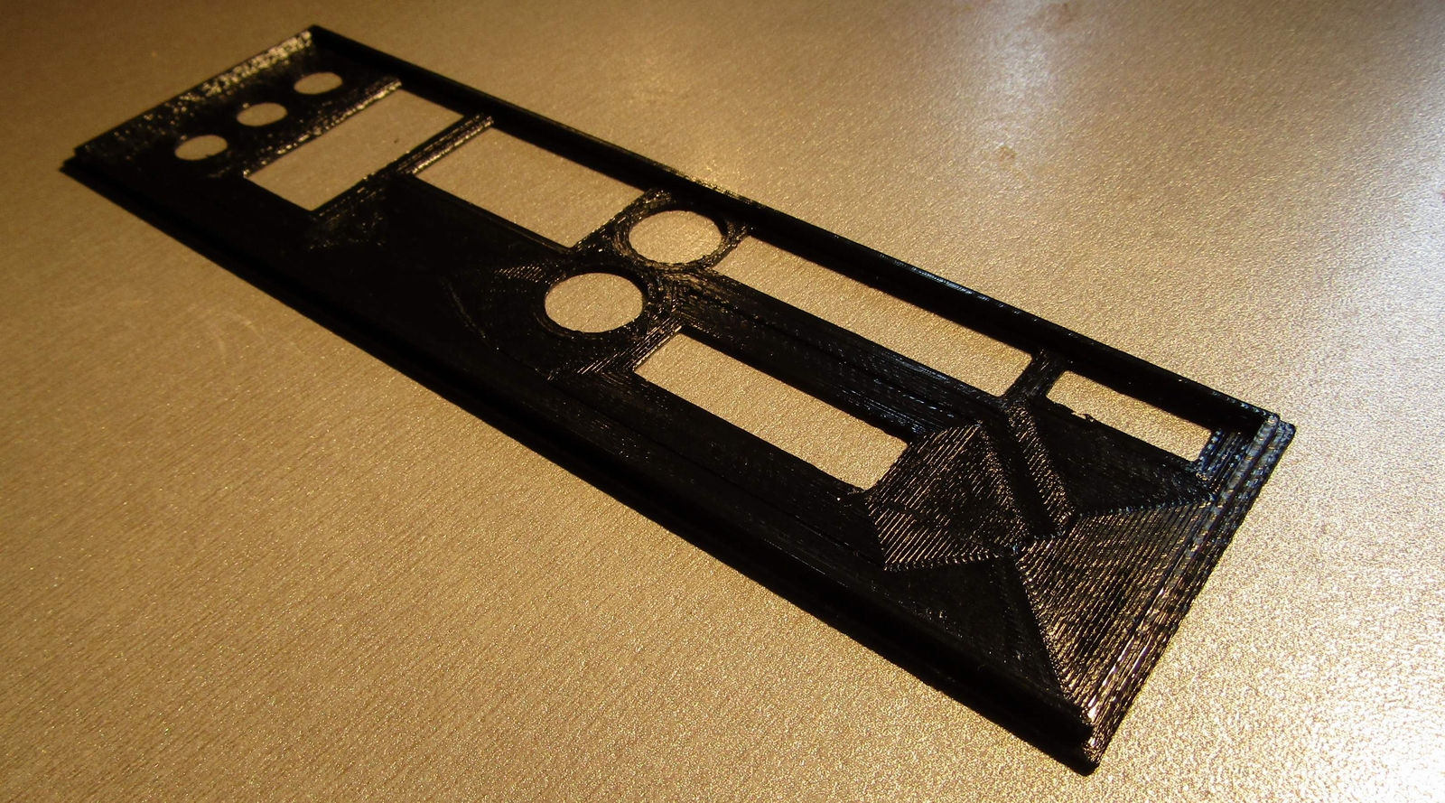 G/Ç Kalkanı (Fiş) ASROCK H510M-HVS R2.0 Anakart (Plastik Aparattır!!!)