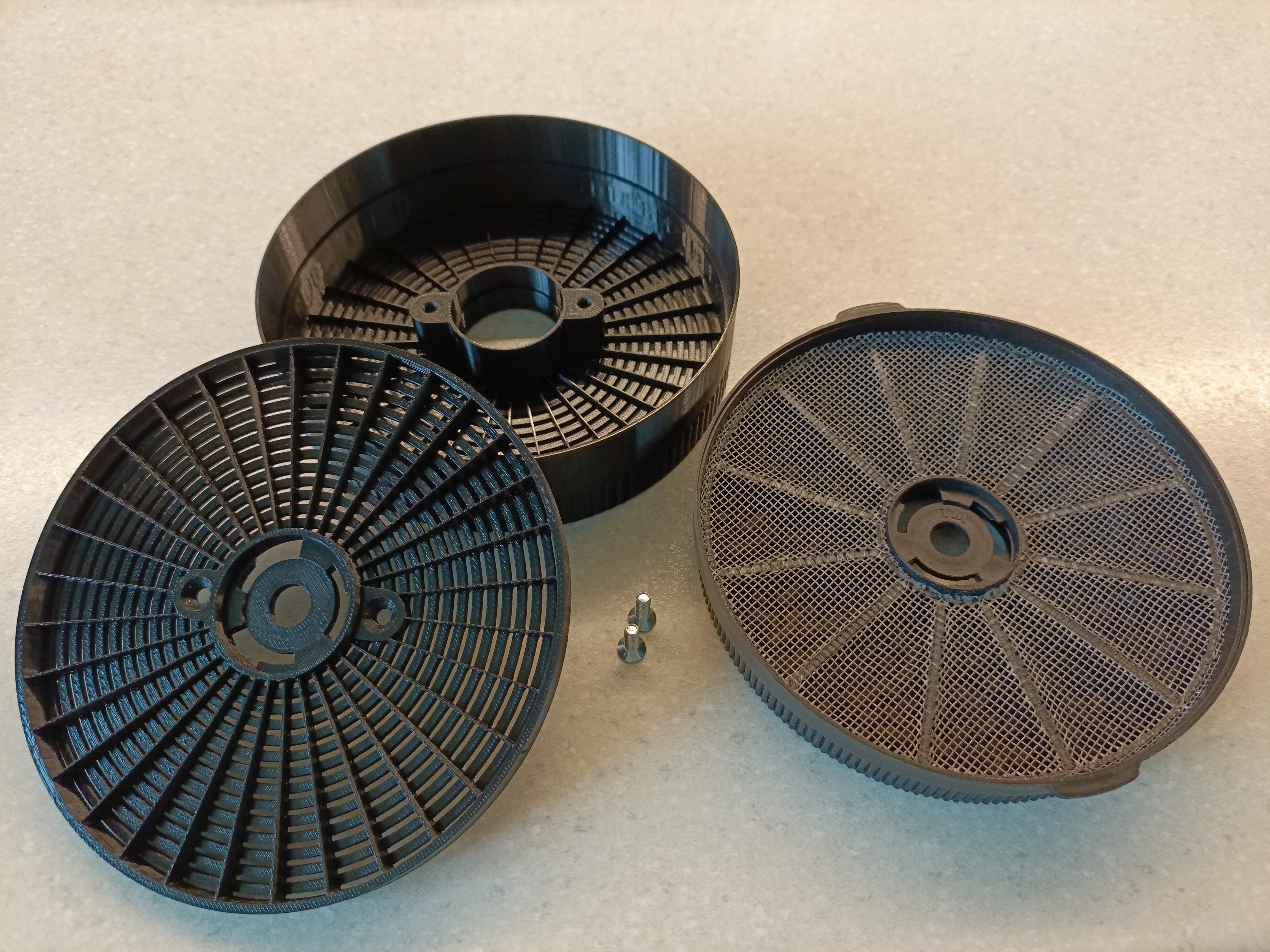 Lex L4 filtresini değiştirmek için bir Mutfak Kaputu Kömür Filtresi Sökme (Plastik Aparattır!!!)