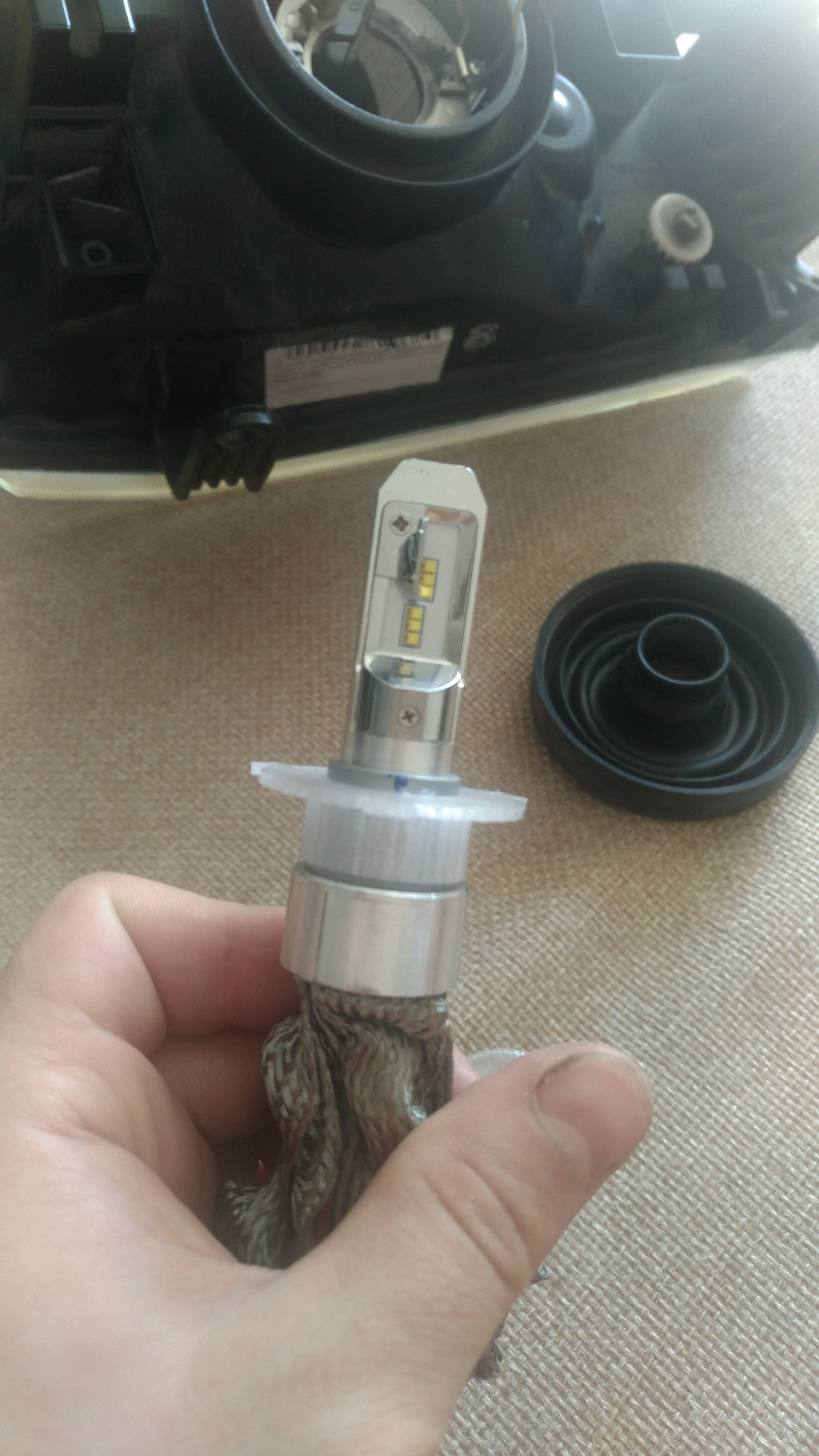 IH01 bazlı bir lamba için adaptör (Plastik Aparattır!!!)