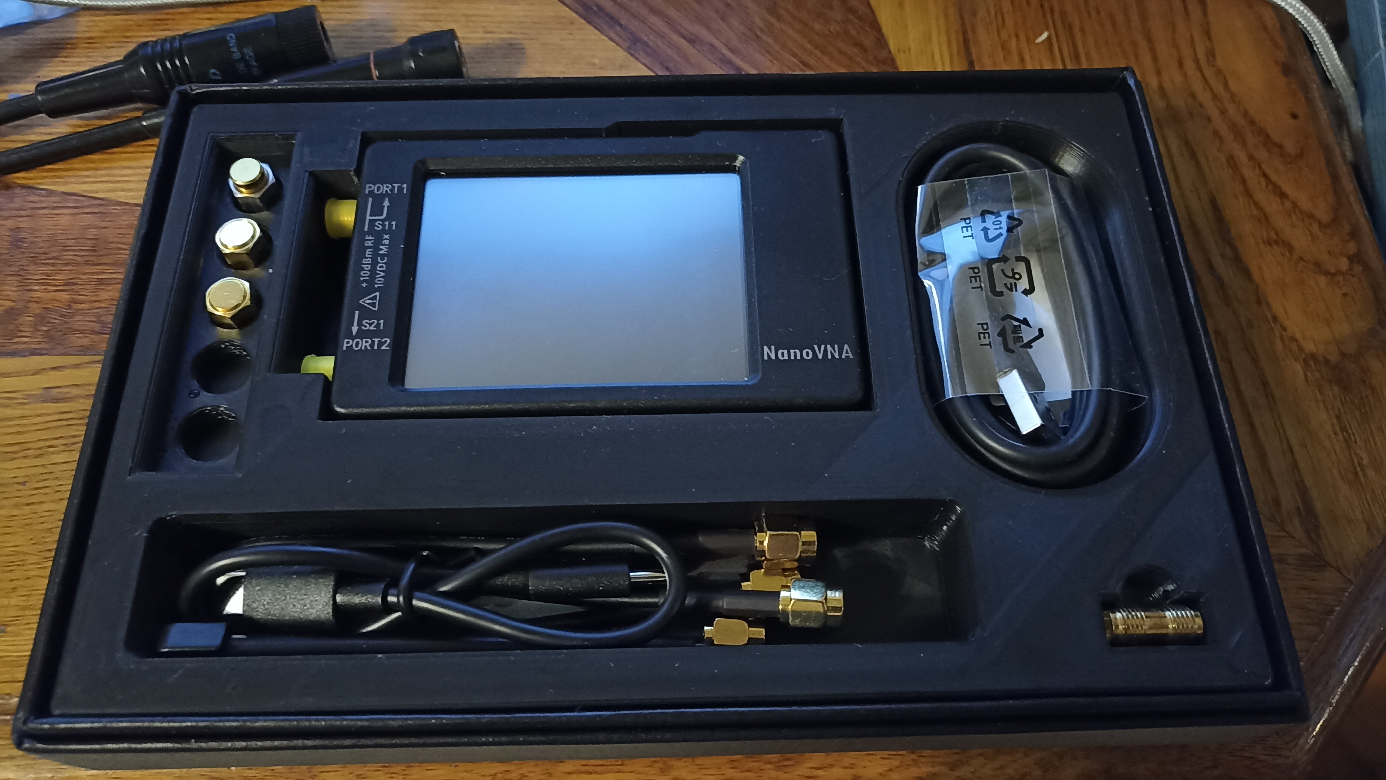 Nanovna (Plastik Aparattır!!!)