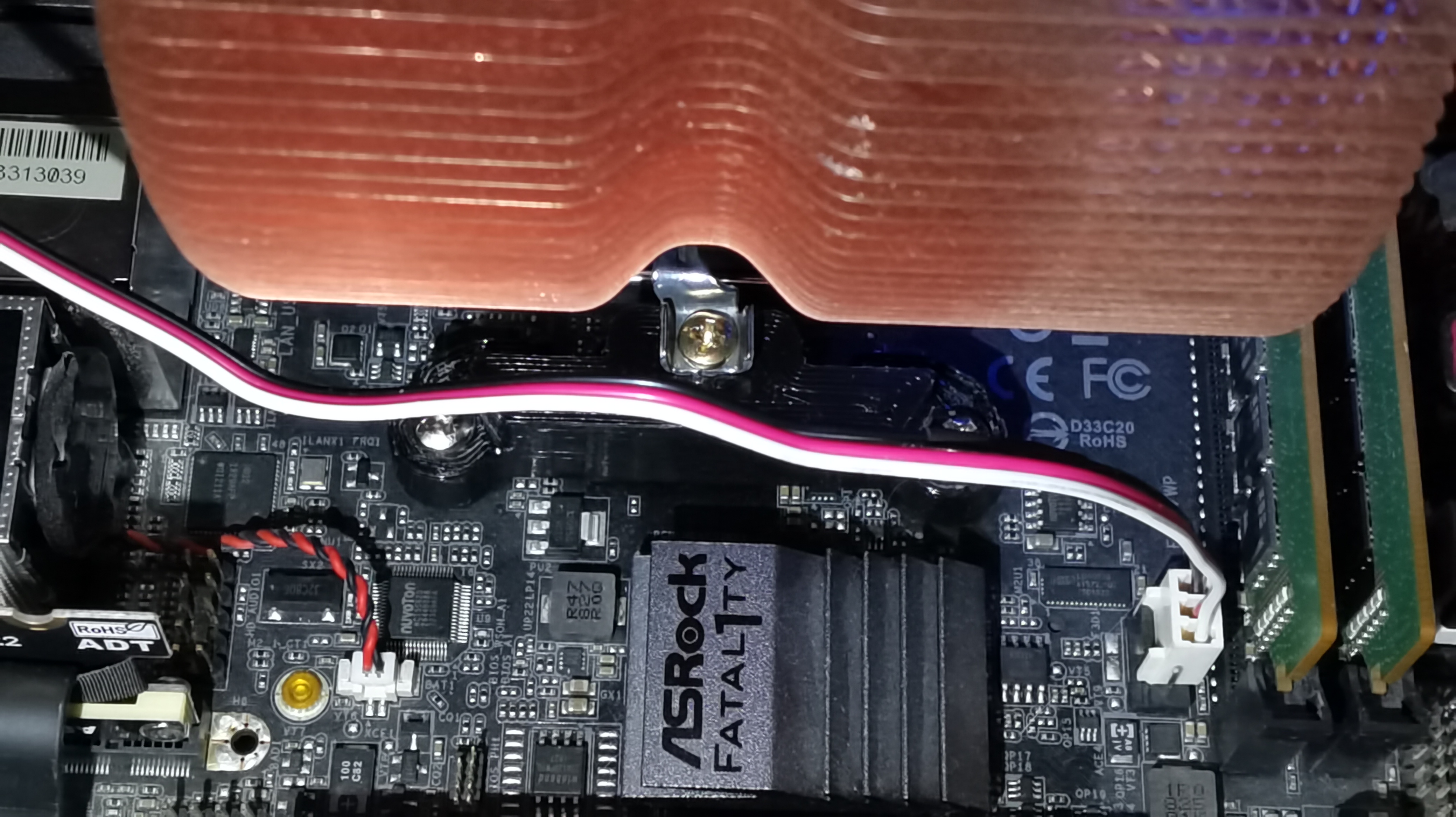Zalman CNPS9700 LED soğutucu AM4 soketine montaj (Plastik Aparattır!!!) Zalman CNPS9700 LED soğutucu AM4 soketine montaj (Plastik Aparattır!!!)