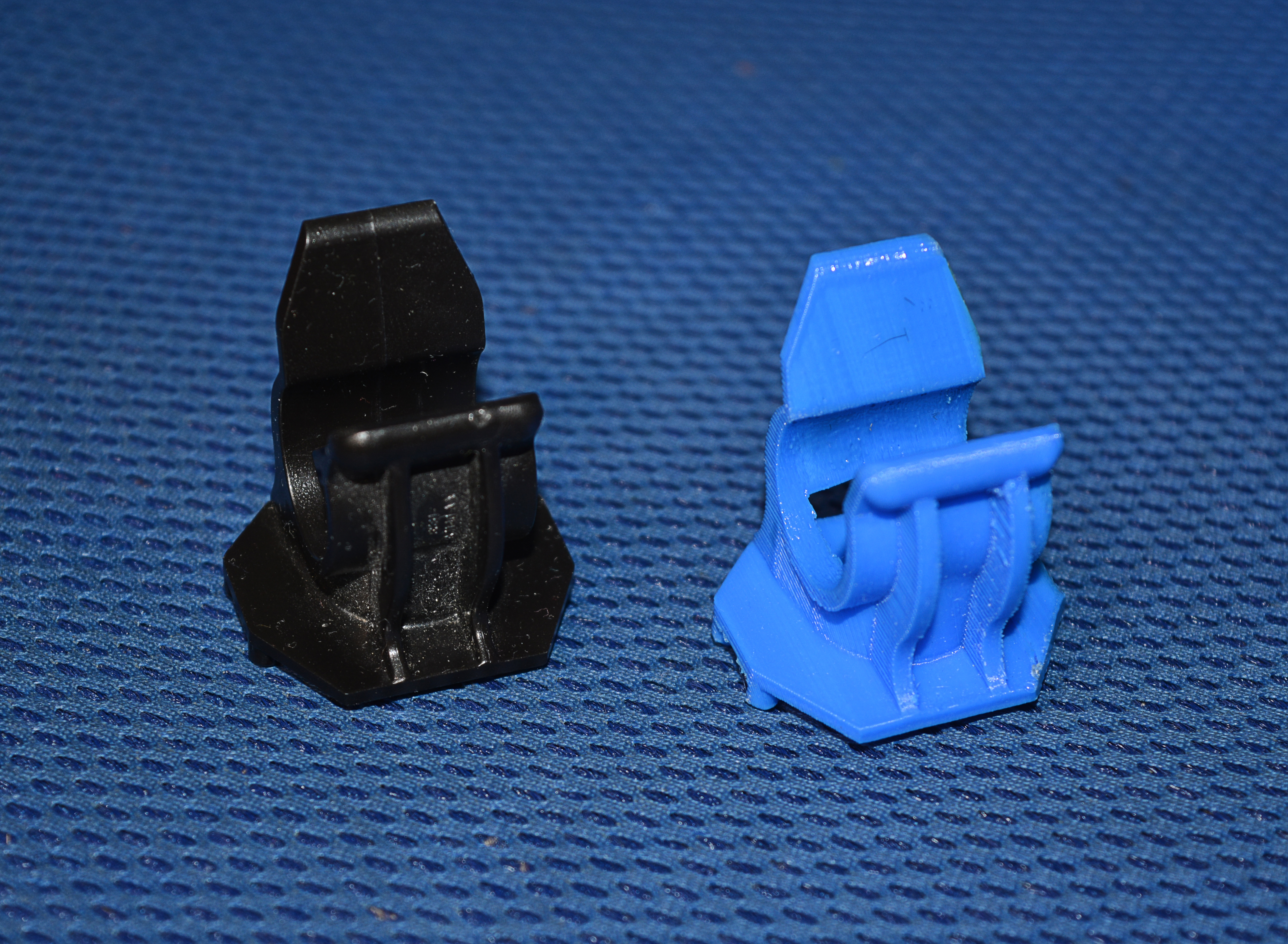 Menteşeli klipsli torpido gözü Ford Fusion (Plastik Aparattır!!!)