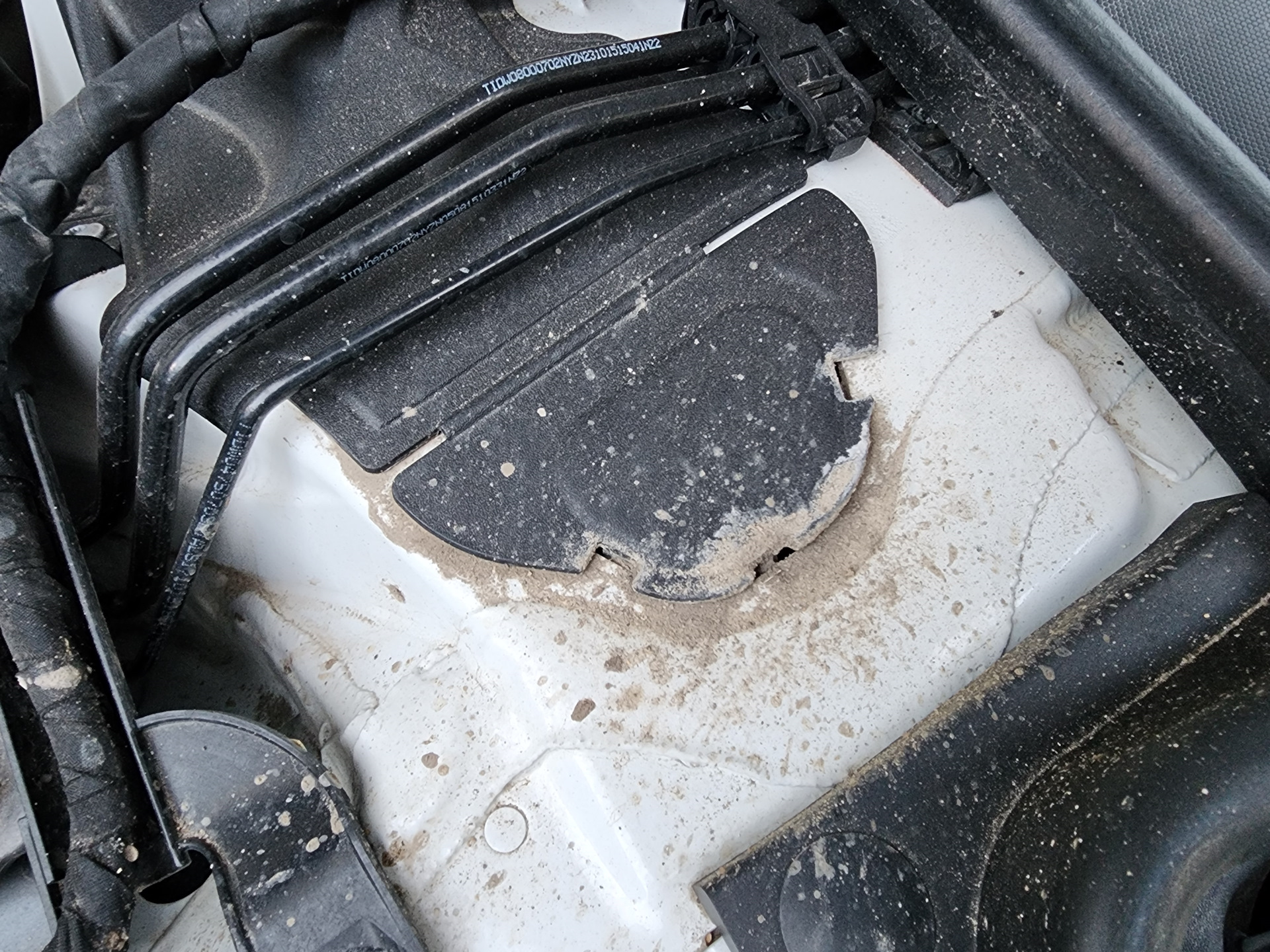 Audi A4 B9 fişi (Plastik Aparattır!!!)