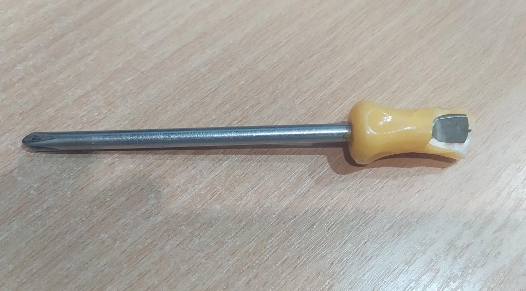 Tornavidan sapı. (Plastik Aparattır!!!)
