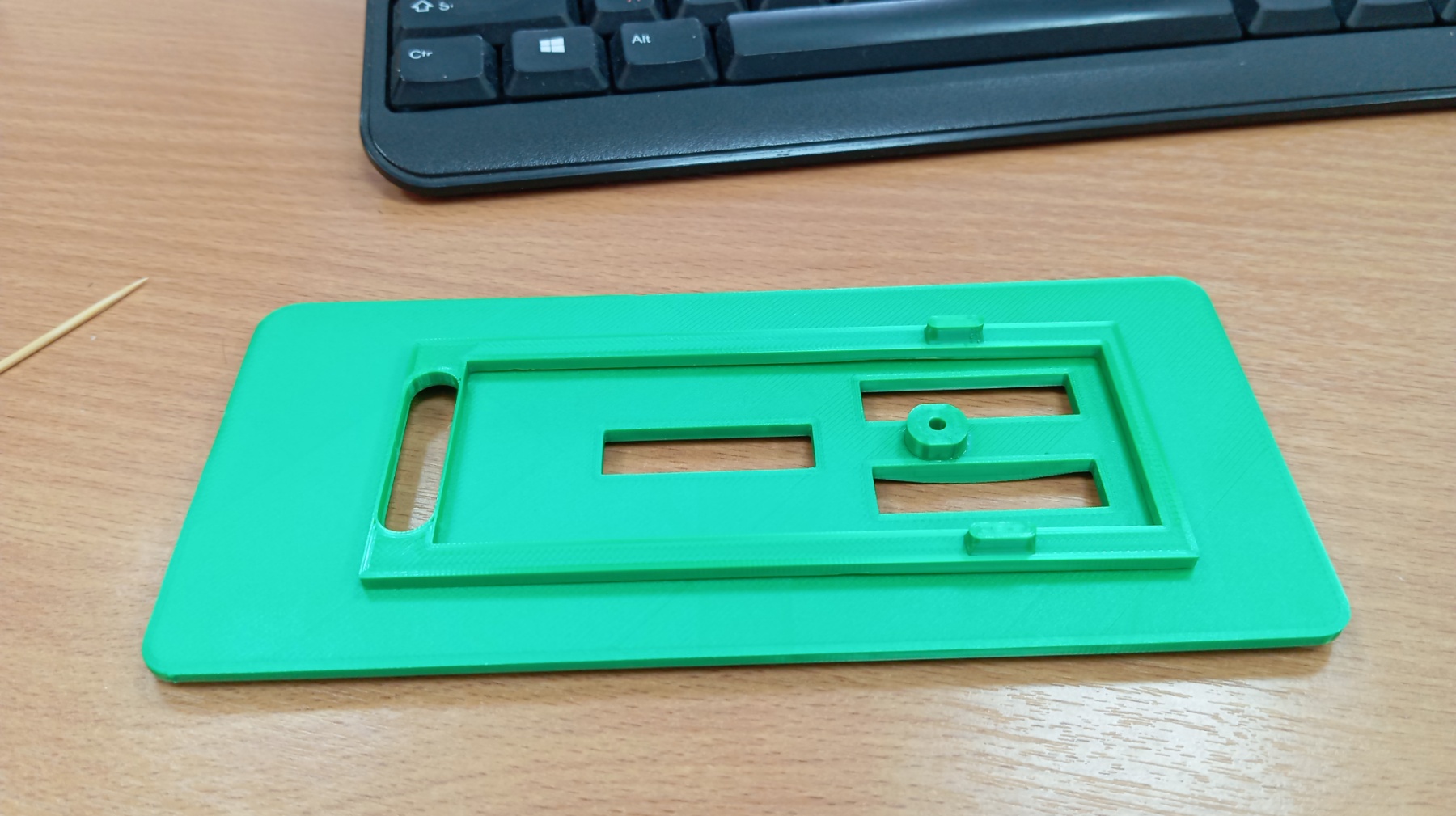 Sovyet devre kesicinin dış paneli (Plastik Aparattır!!!)