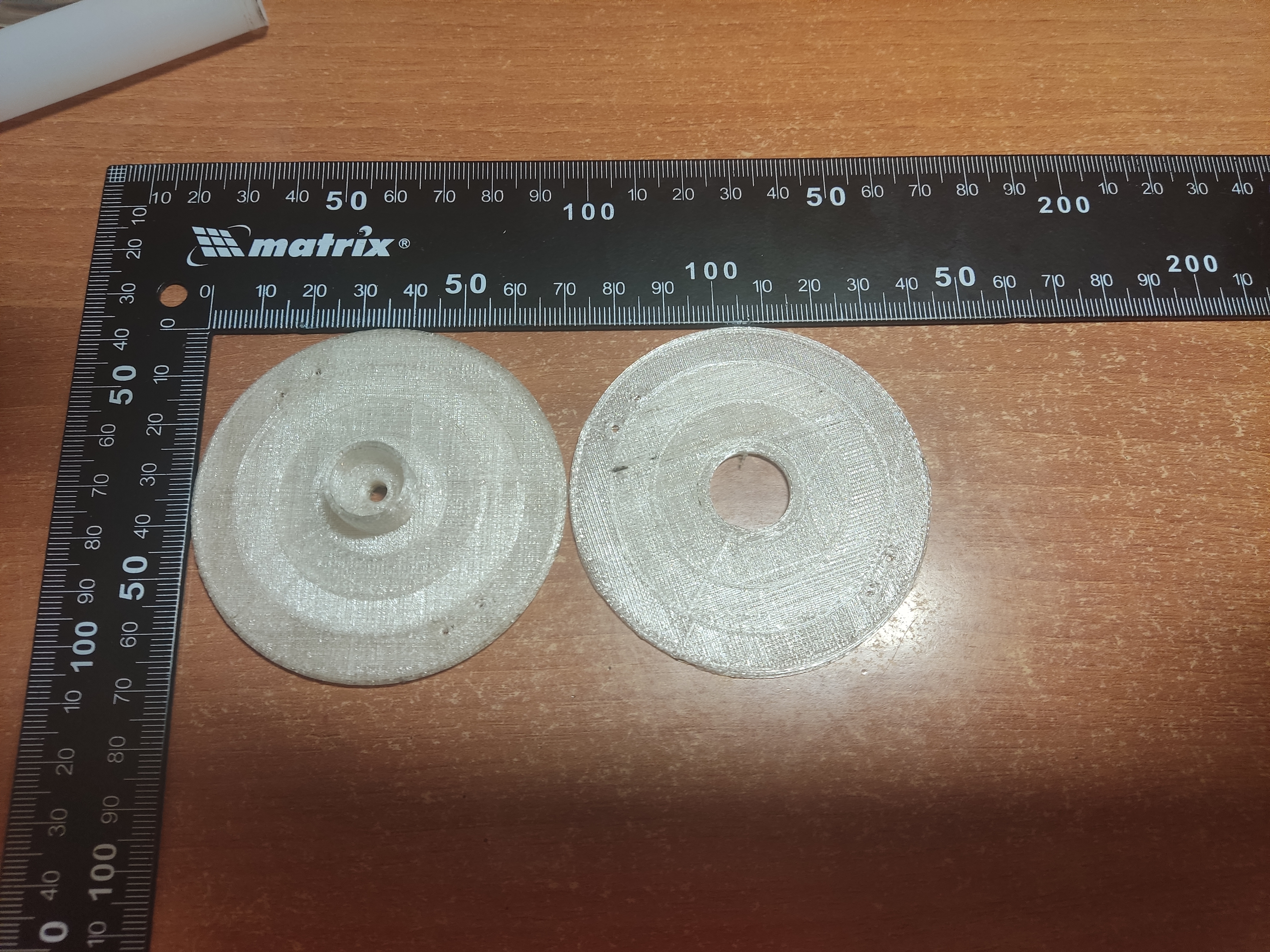 Bir radyo amatör veya balıkçı için çok bölümlü bir bobin. (Plastik Aparattır!!!)