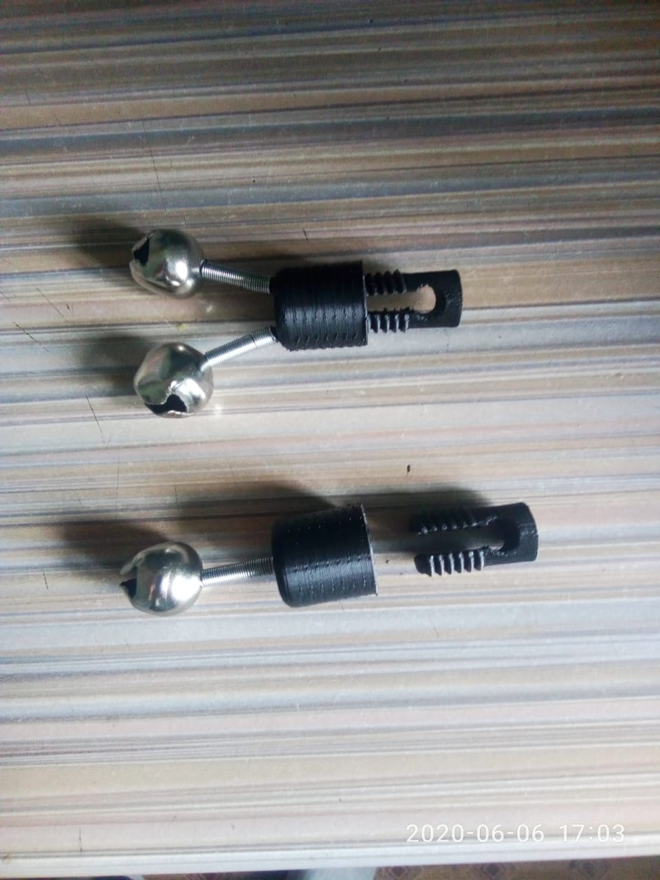 Sabitlemeli eğirme çubuğu için çıngırak (Plastik Aparattır!!!)