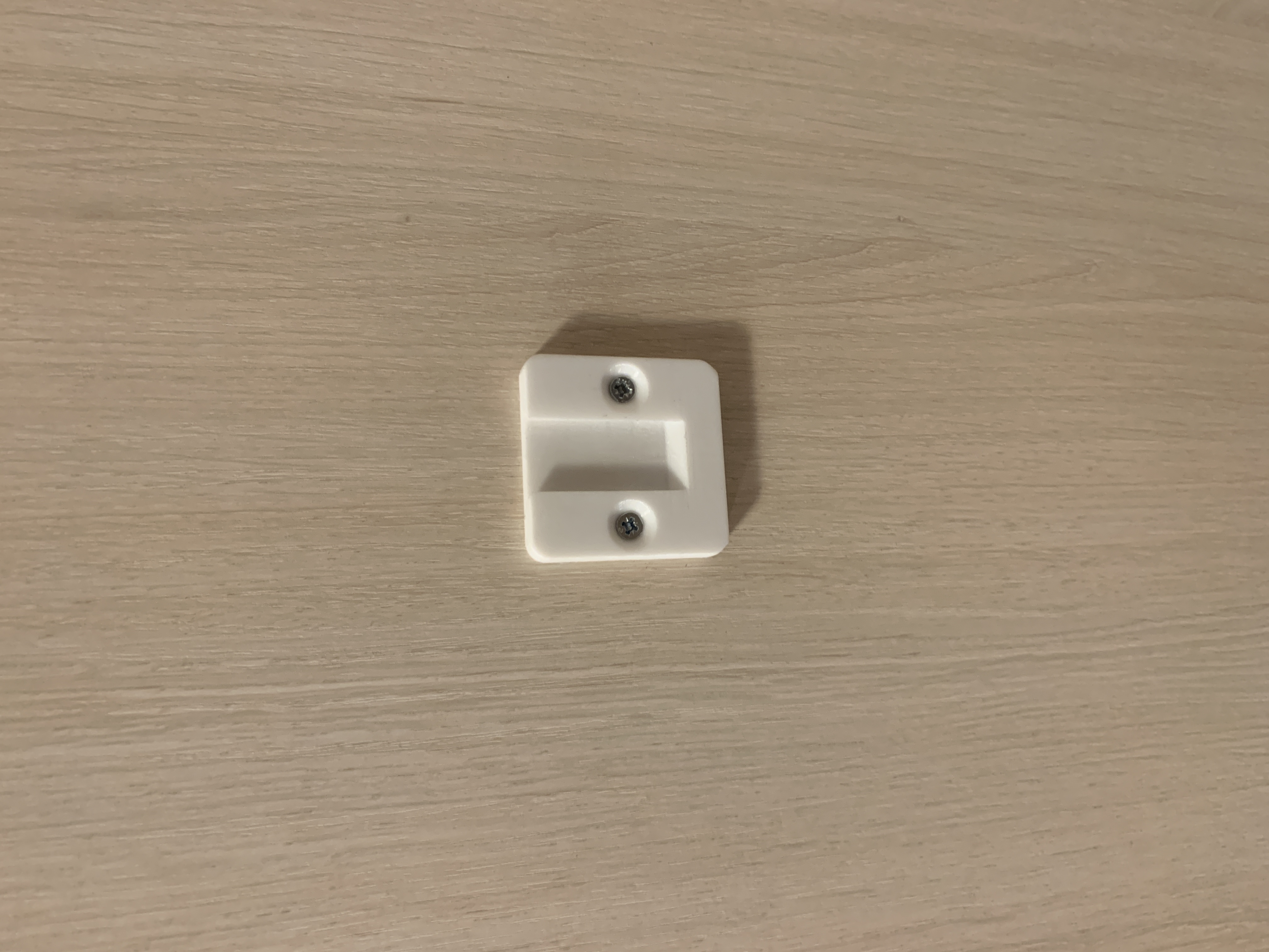 Bir şeyler için kanca (Plastik Aparattır!!!) Bir şeyler için kanca (Plastik Aparattır!!!)