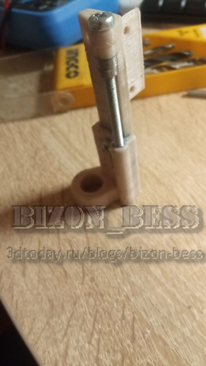 Eksenin ayarlanabilir montajı Z, ANET A8, LJ12A3-4-Z/BX (Plastik Aparattır!!!) Eksenin ayarlanabilir montajı Z, ANET A8, LJ12A3-4-Z/BX (Plastik Aparattır!!!)