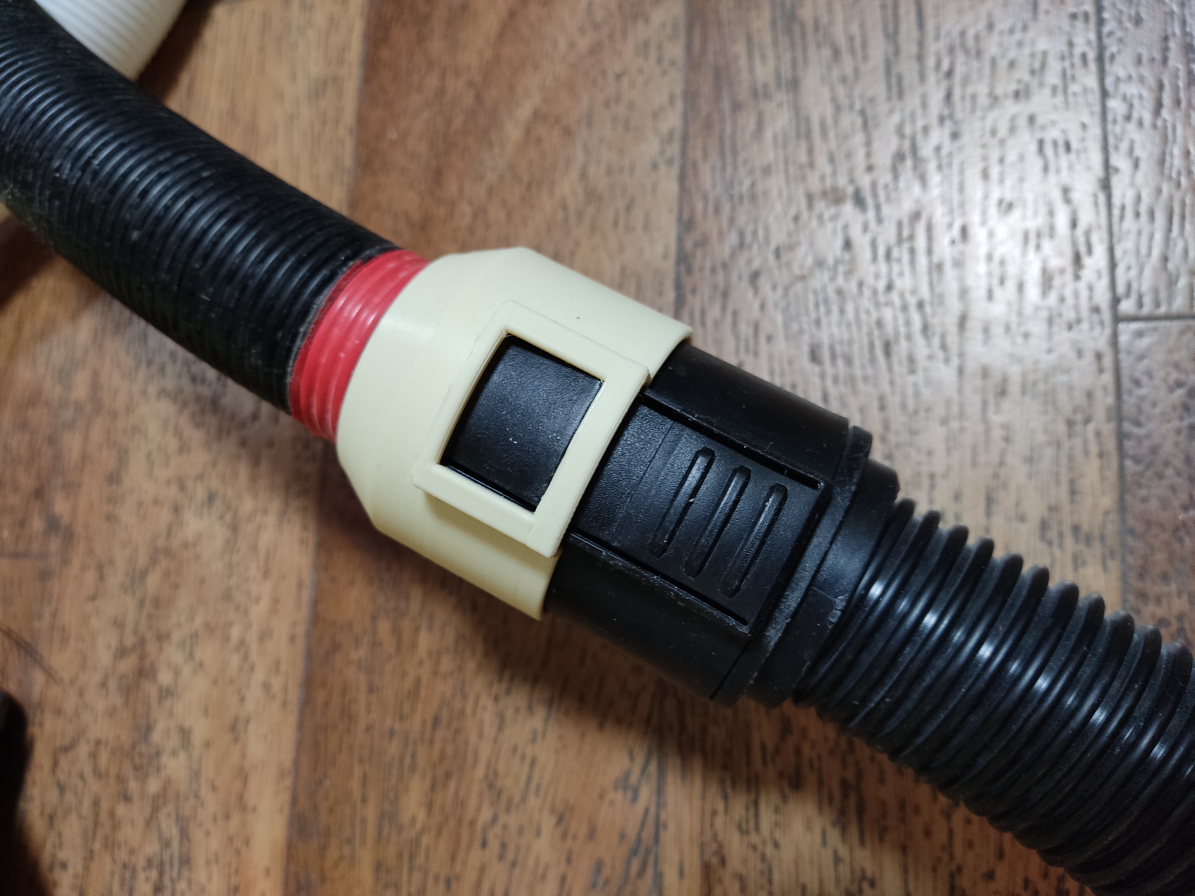 Elektrikli süpürge WD3 için hortum soketi (Plastik Aparattır!!!)