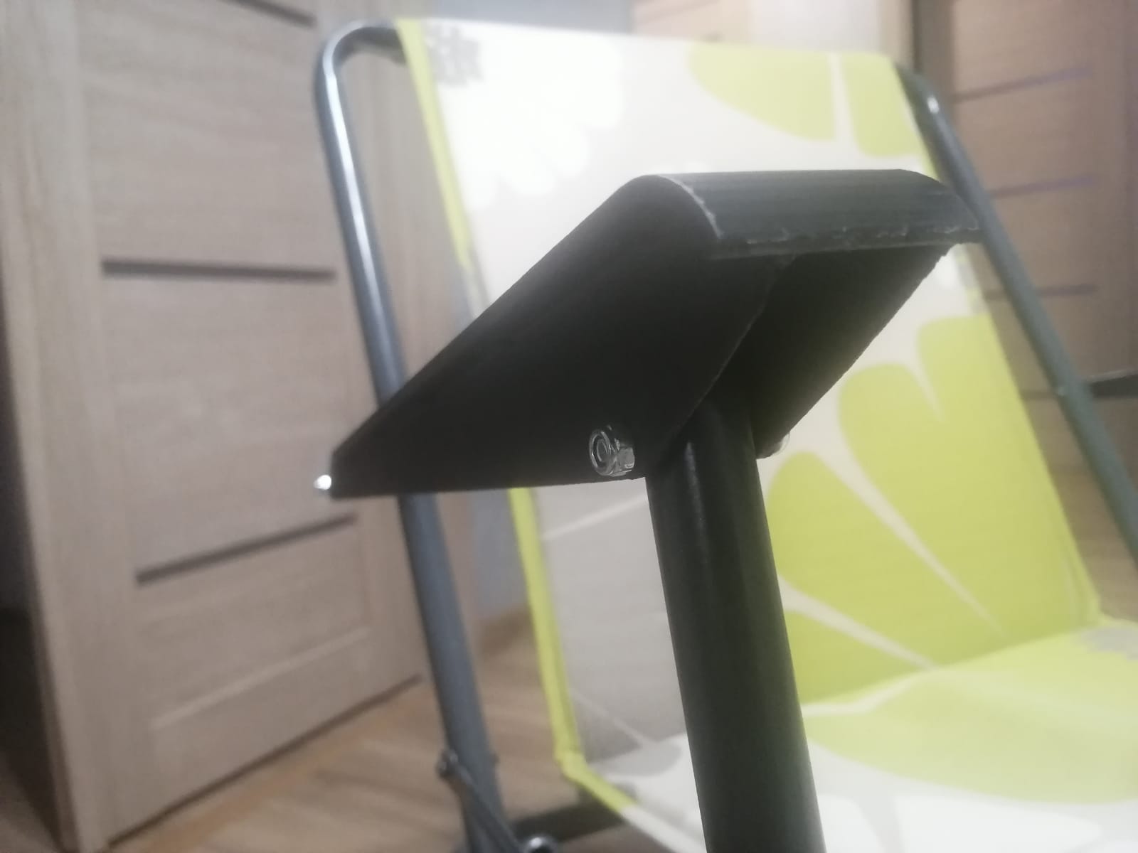 Plaj sandalyesinin subber olsa "folvarck" (Plastik Aparattır!!!)
