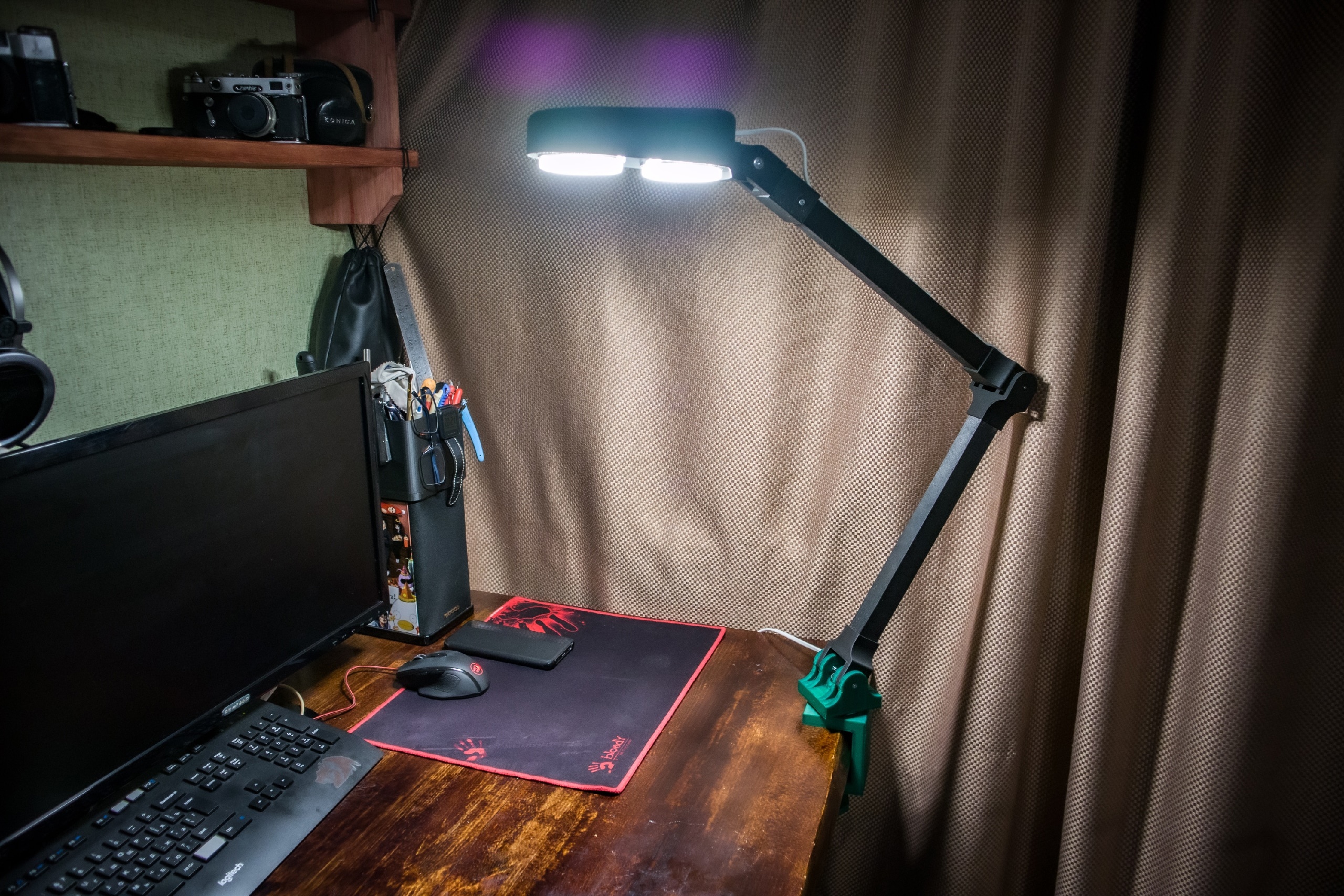 Kelepçeli tahta lambası (Plastik Aparattır!!!)