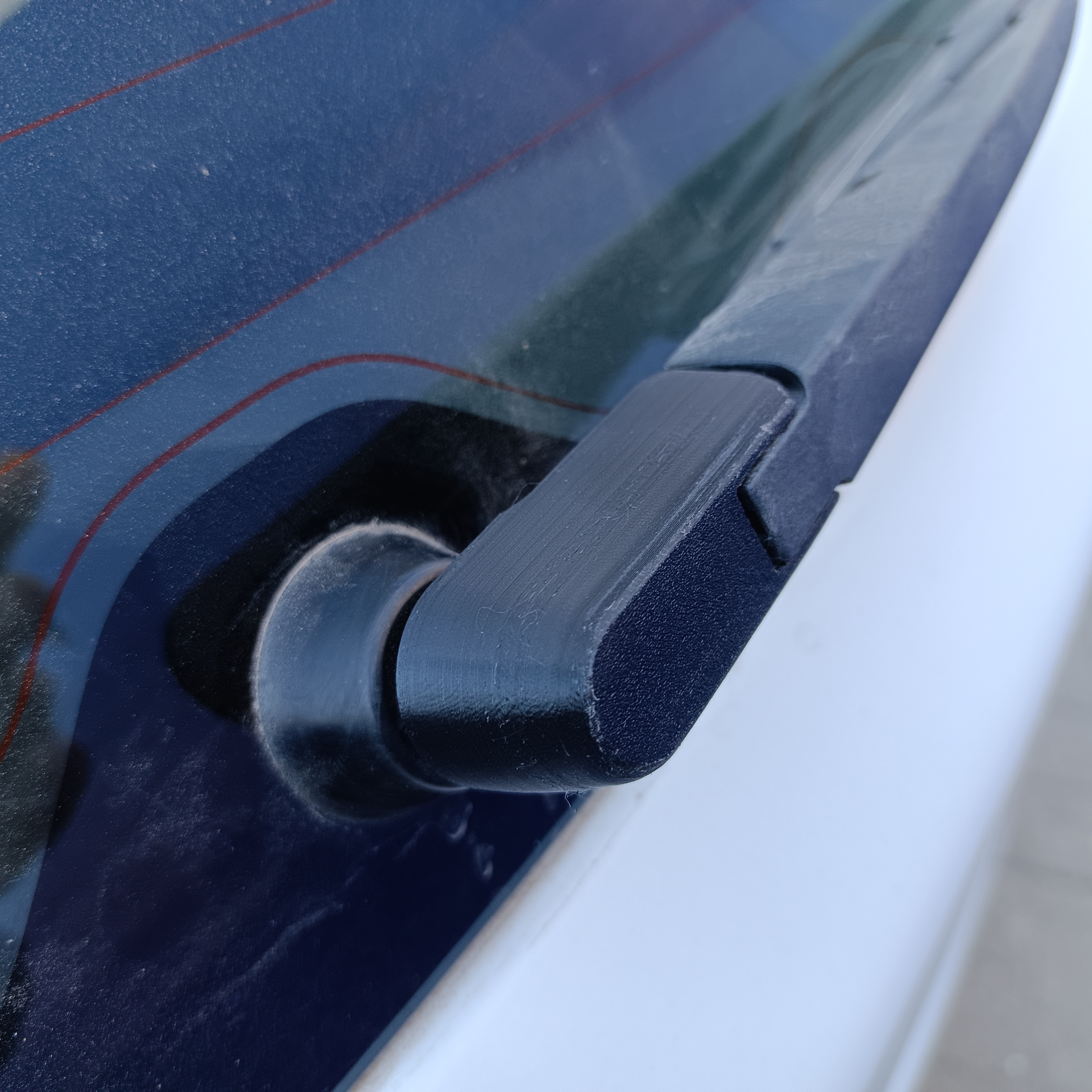 ASX mitsubishi arka silecek kapağı (Plastik Aparattır!!!)