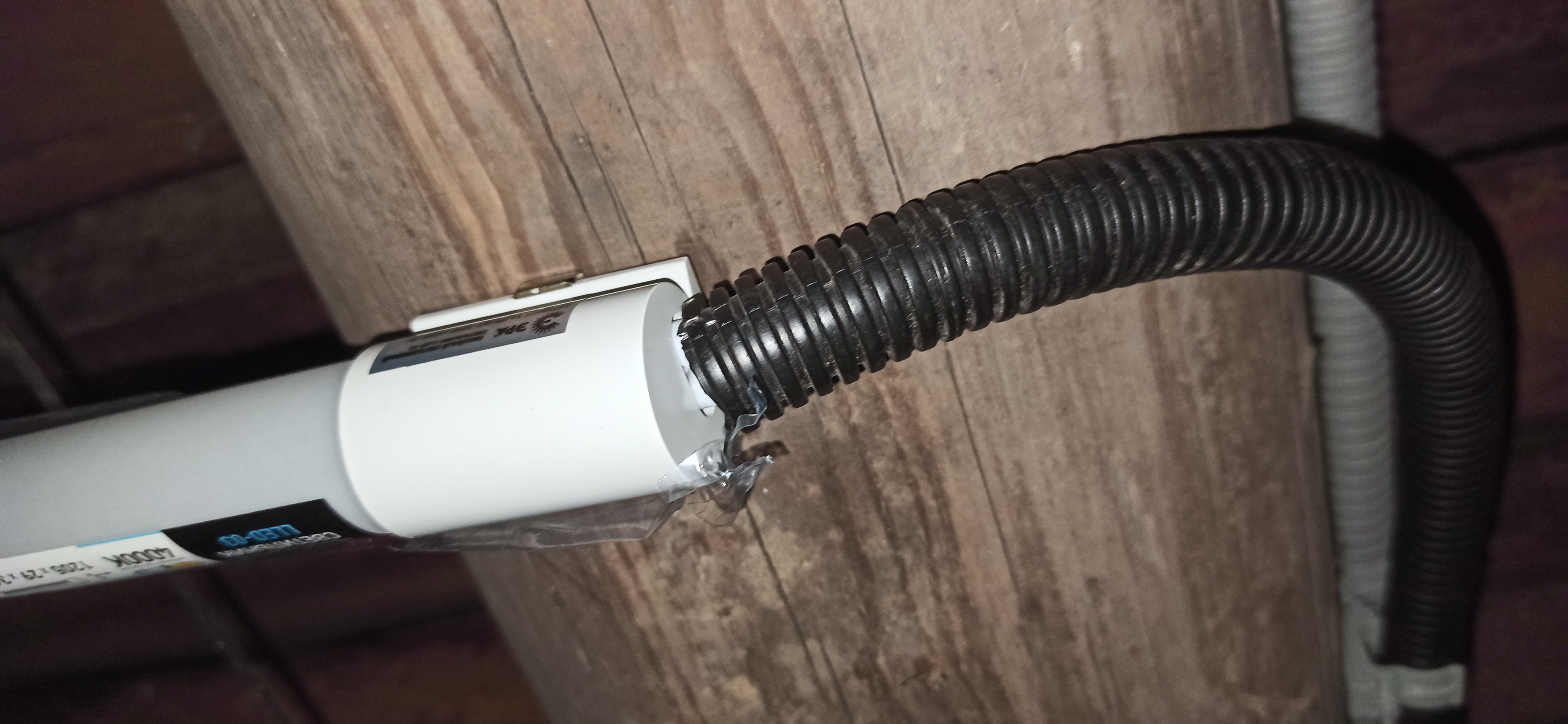 Doğrusal lamba dönemi için montaj + oluklama kilidi (Plastik Aparattır!!!)