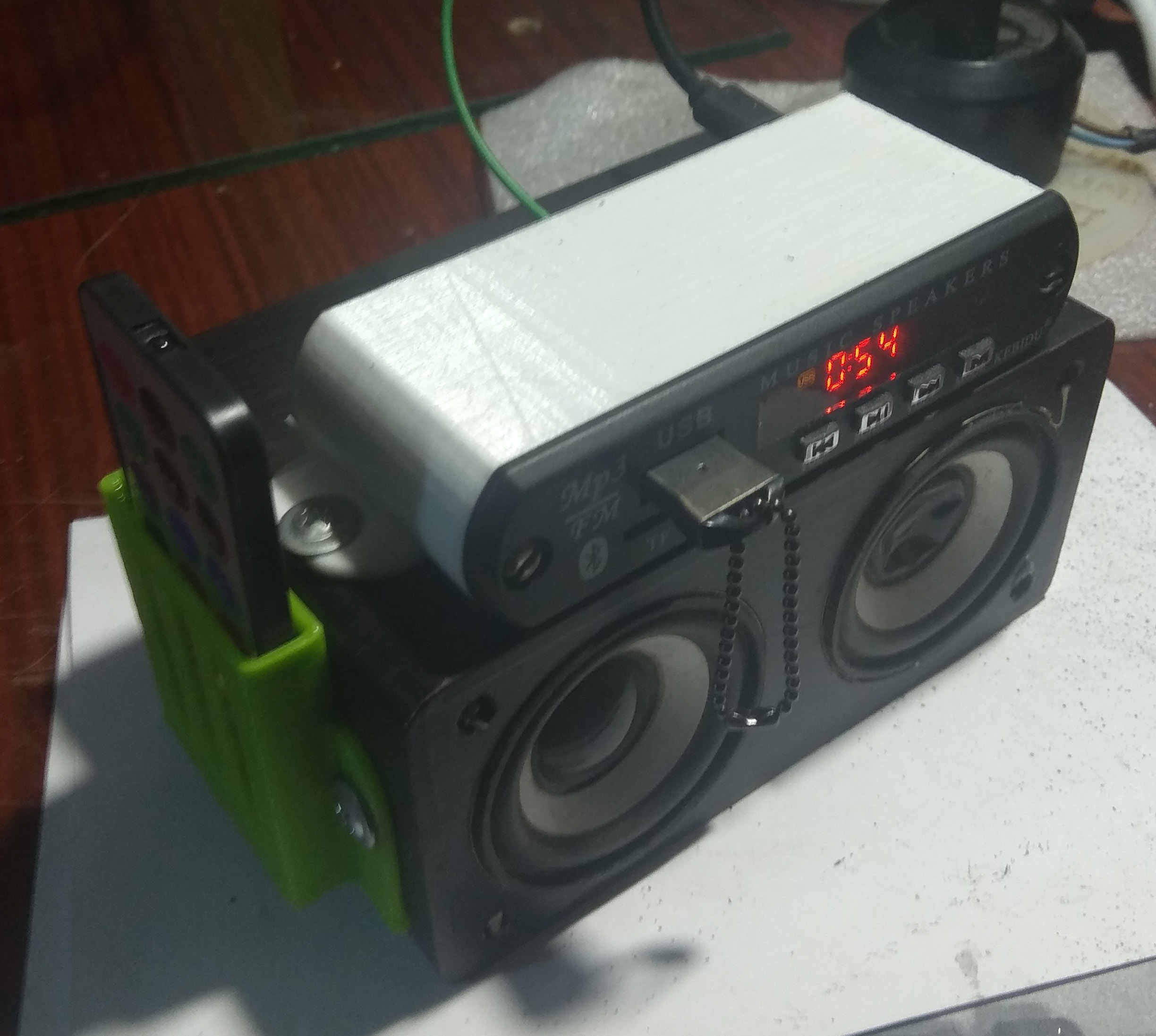 Çinli Mp3 çalar Kolordu'nun bir sonraki versiyonu (Plastik Aparattır!!!) Çinli Mp3 çalar Kolordu'nun bir sonraki versiyonu (Plastik Aparattır!!!)