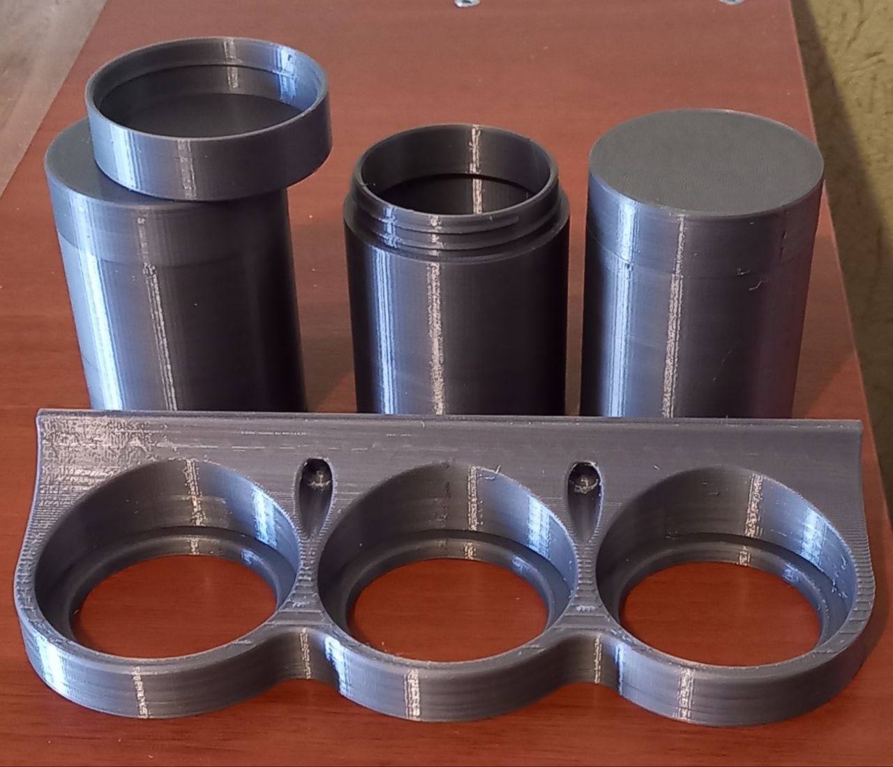 60 mm çapında kavanozların duvar sabitlenmesi. (Plastik Aparattır!!!)