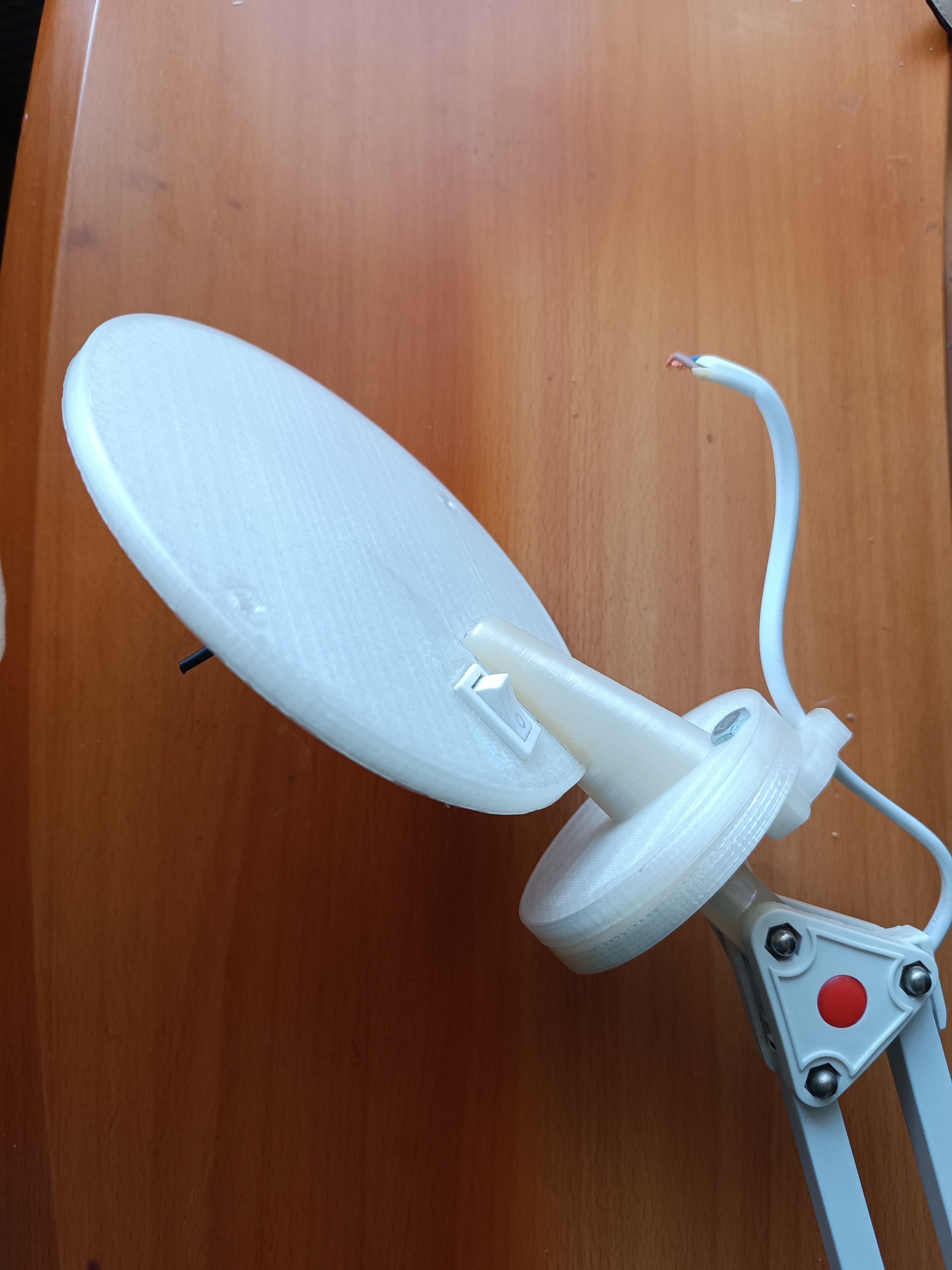 Lambalı lamba (Plastik Aparattır!!!)