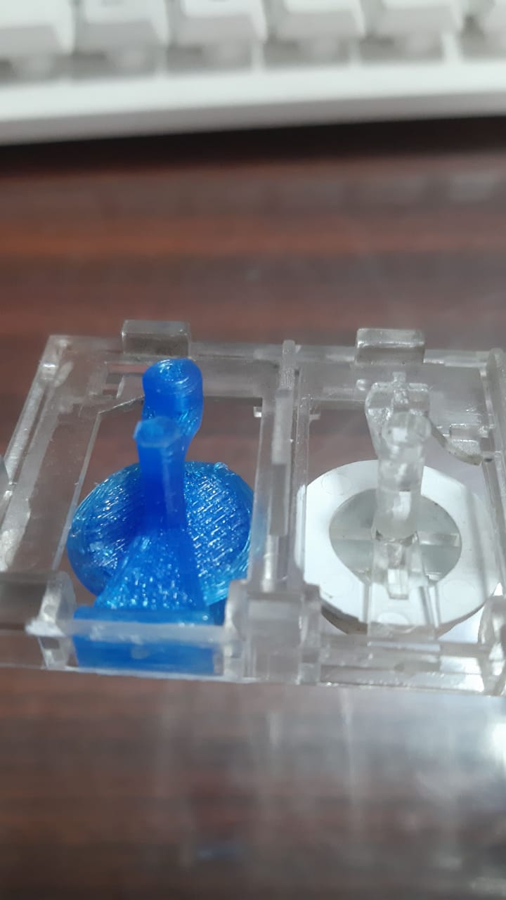 Bir çamaşır makinesinde buttop Becko (Plastik Aparattır!!!)