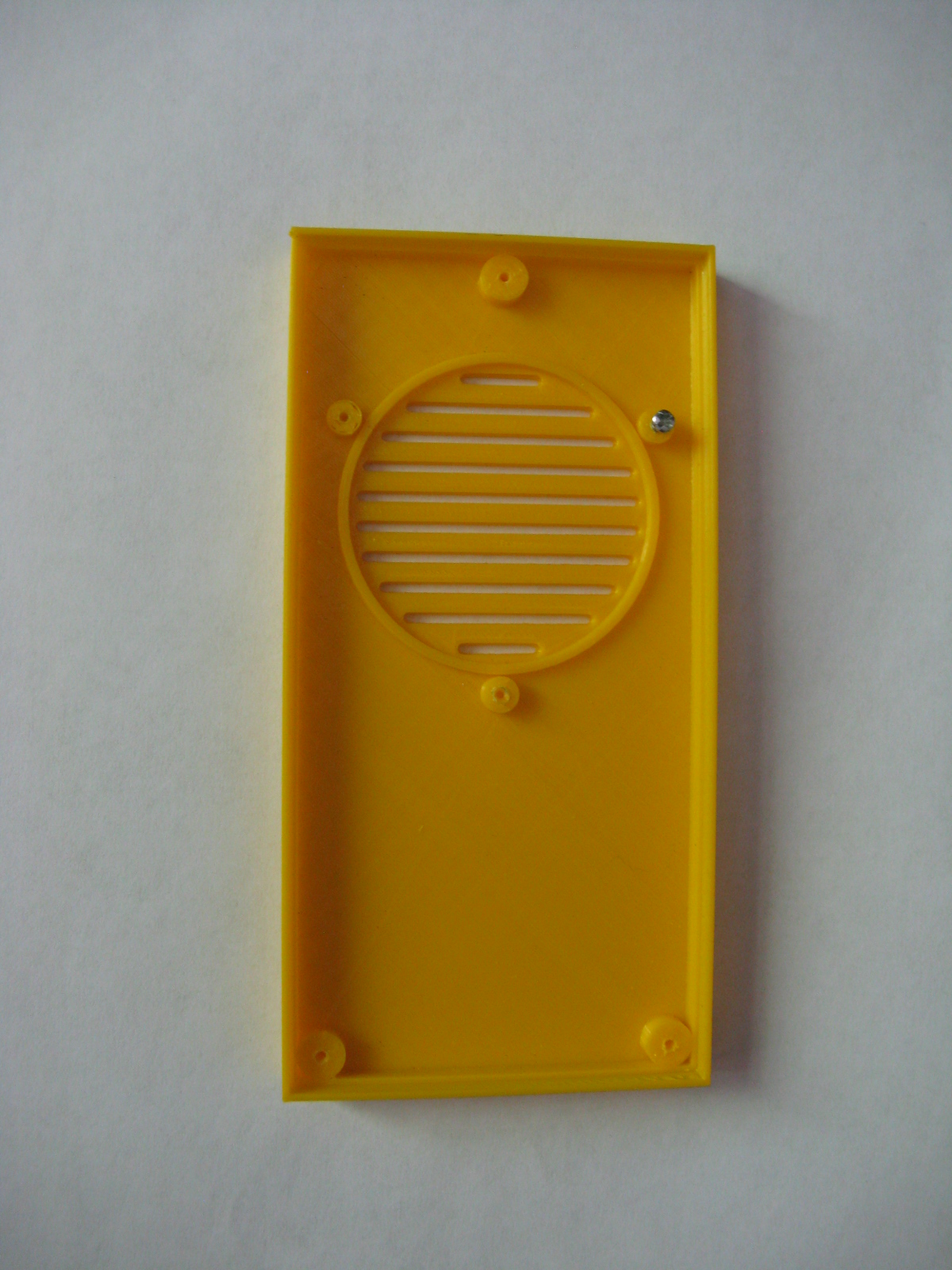 Radyo muhafazası (Plastik Aparattır!!!)