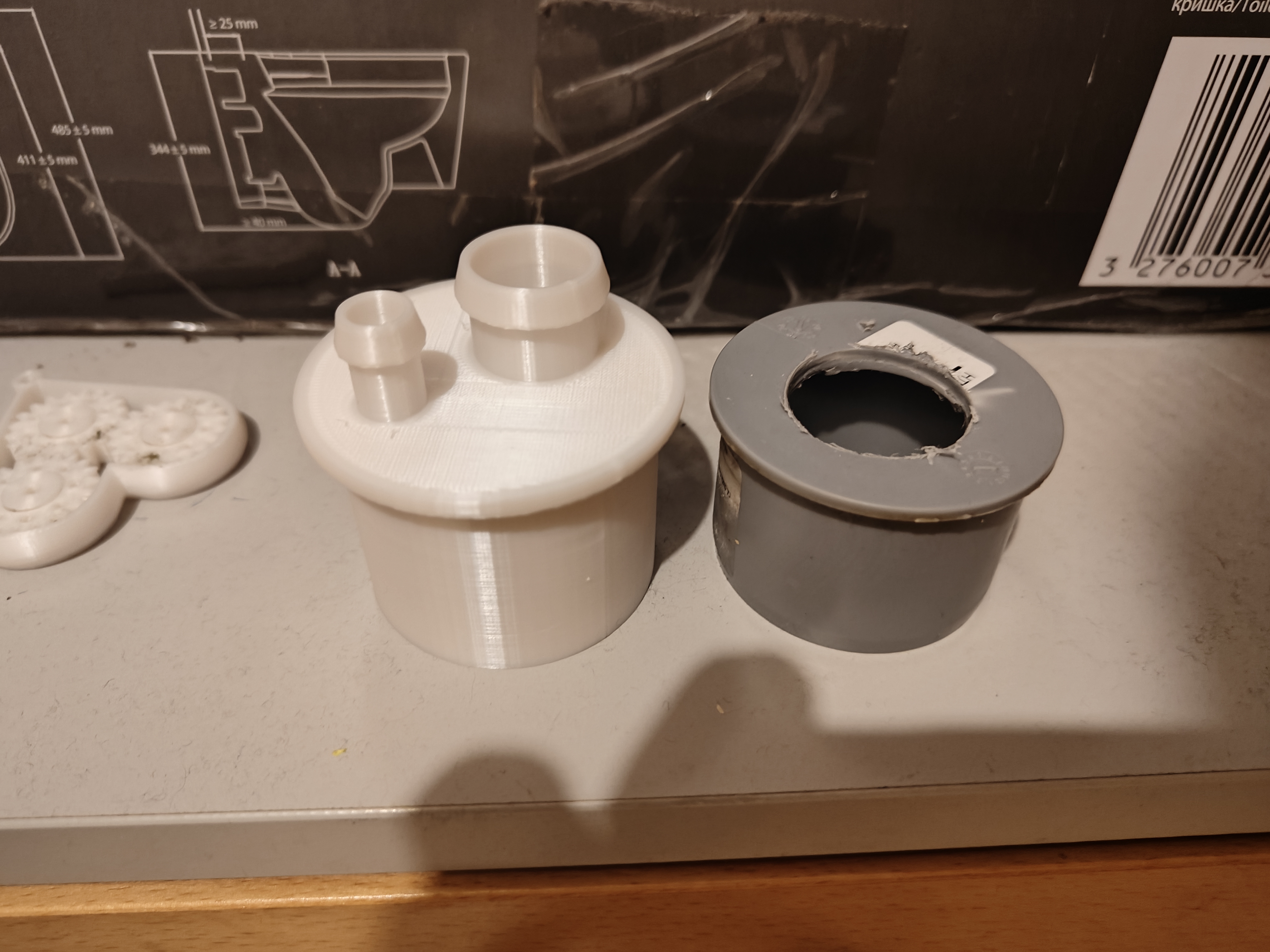 Yıkama ve kurutma makinelerini boşaltmak için musluk ile kanalizasyon fişi (Plastik Aparattır!!!)