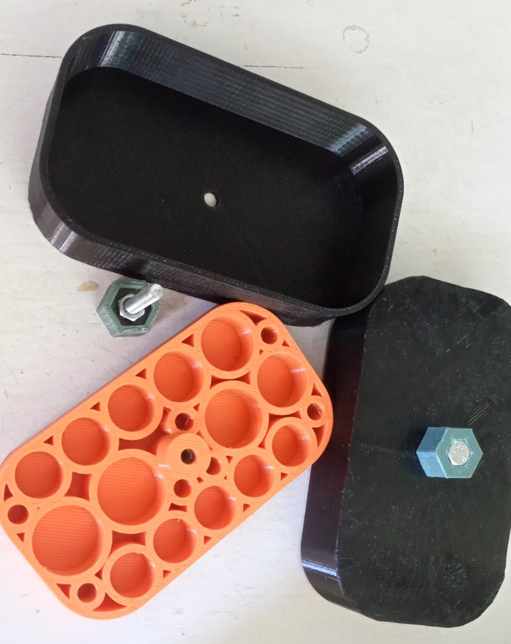 Kafalar için Kutu 3/8 " (Plastik Aparattır!!!)