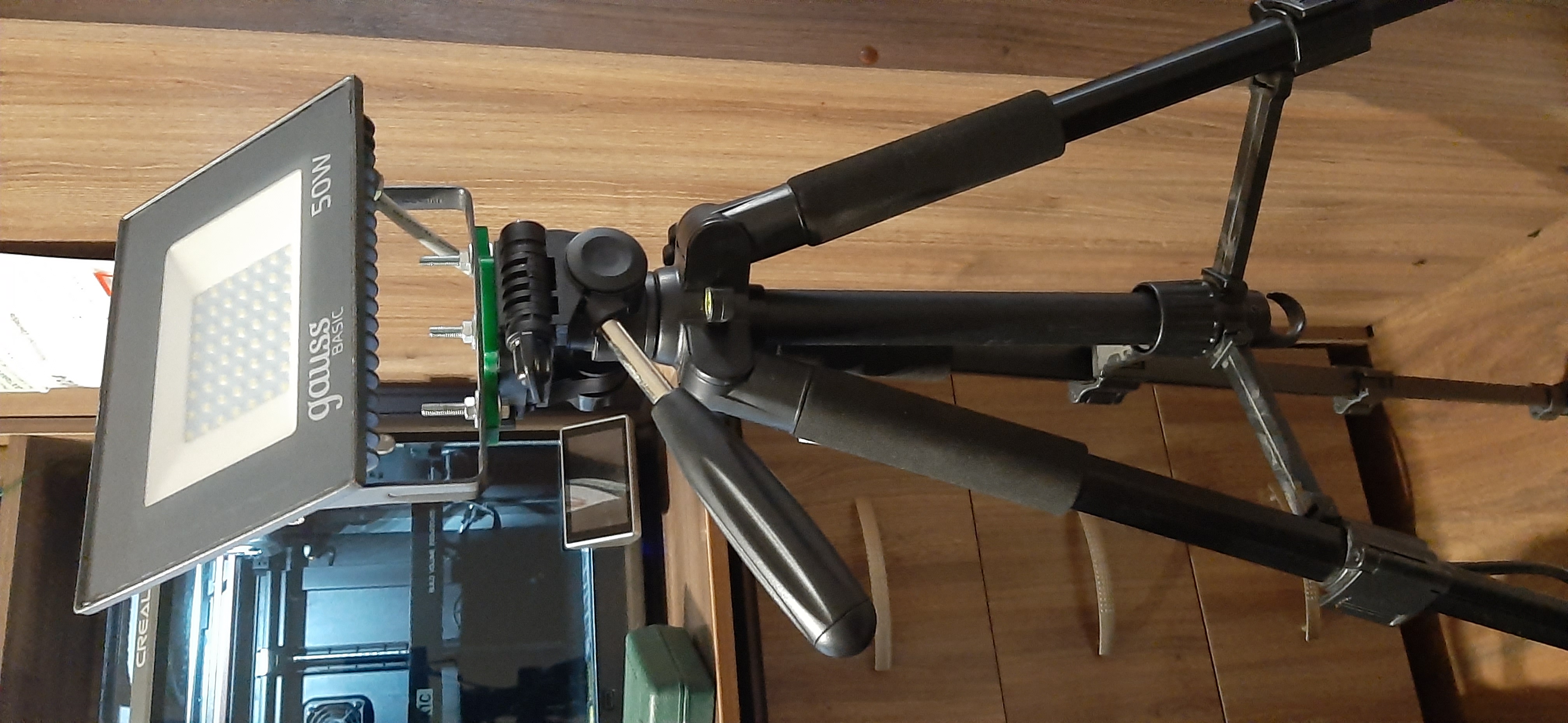 Tripod üzerindeki spot ışığı (hızlı serbest bırakma BH-6) (Plastik Aparattır!!!)