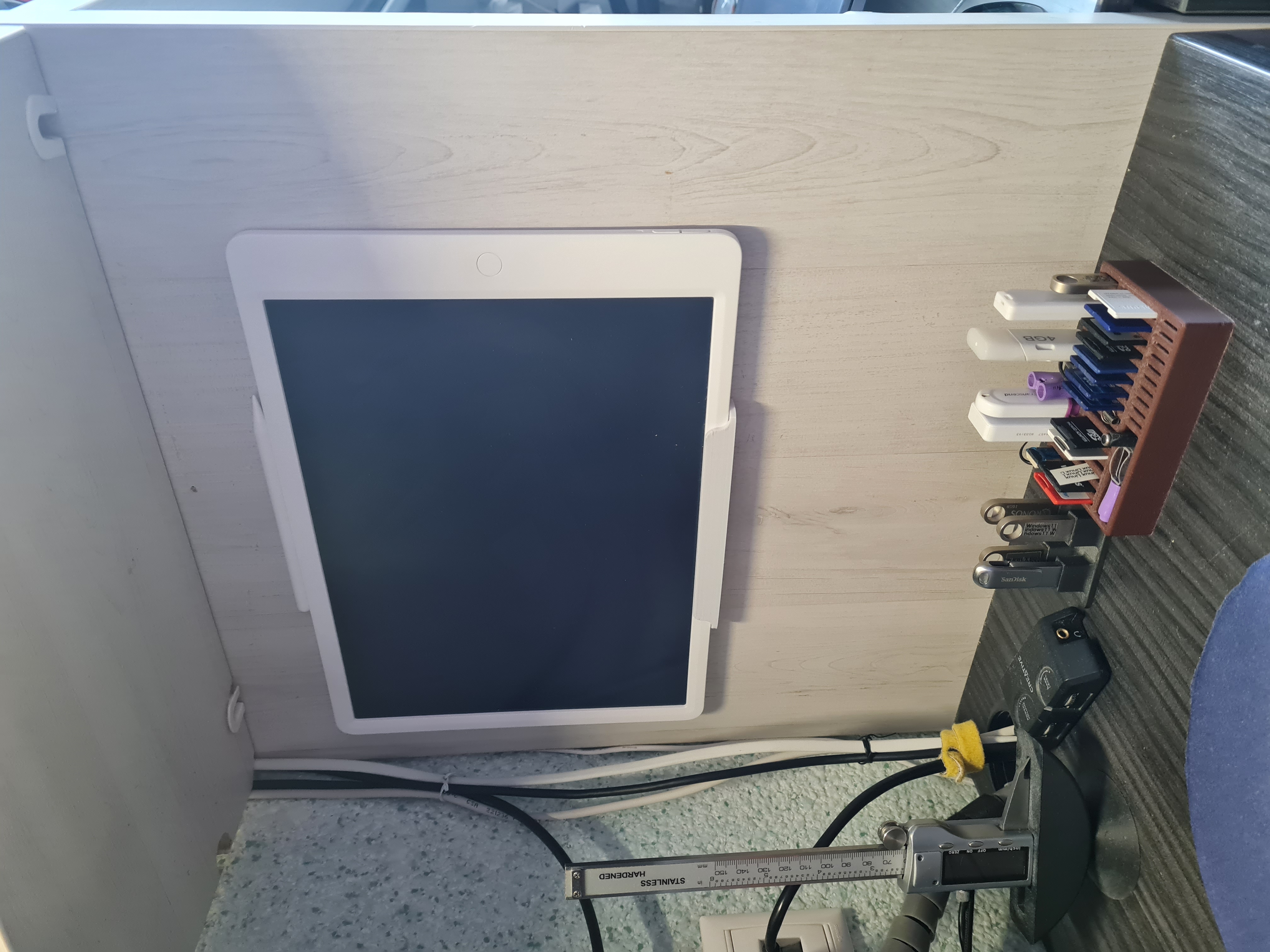 Tablet Mi LCD için Duvar Montajı Tablet 13.5 (Plastik Aparattır!!!)