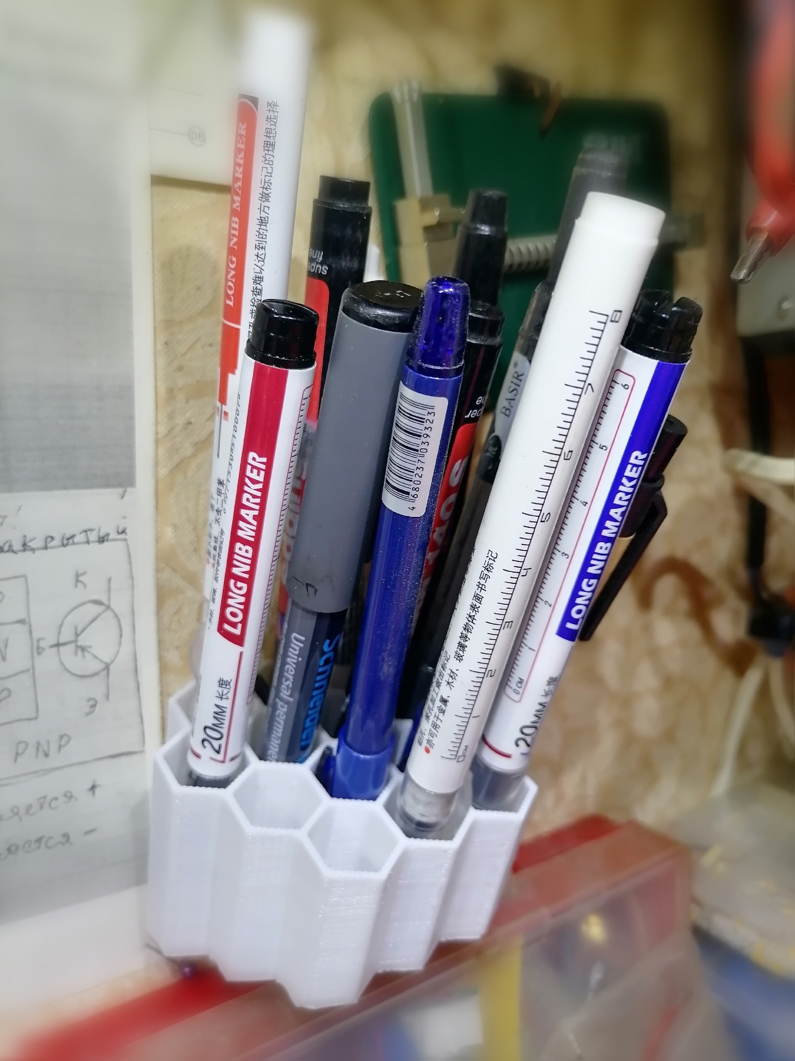 Tutamaklar için altıgen standı. (Plastik Aparattır!!!)