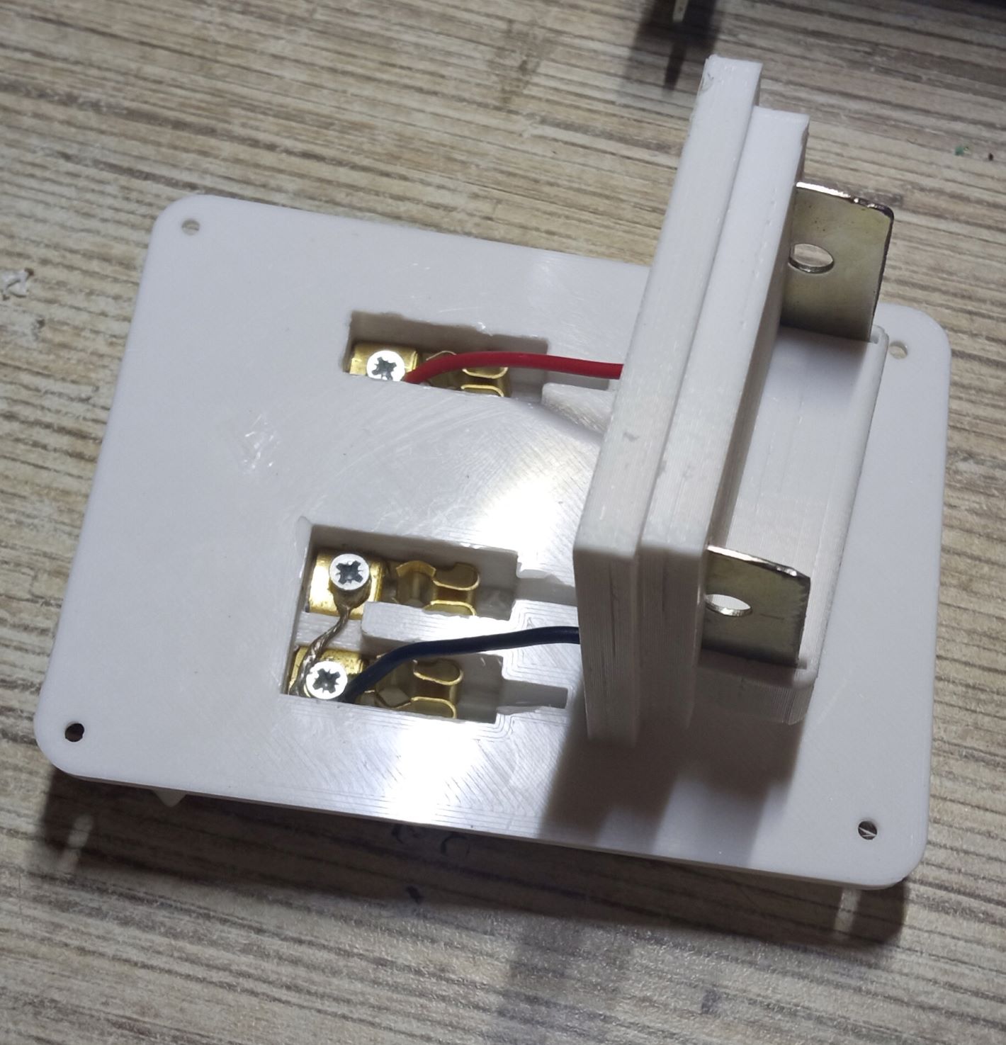 BL1830'da Makita BL1815G araç adaptörü, (Plastik Aparattır!!!)