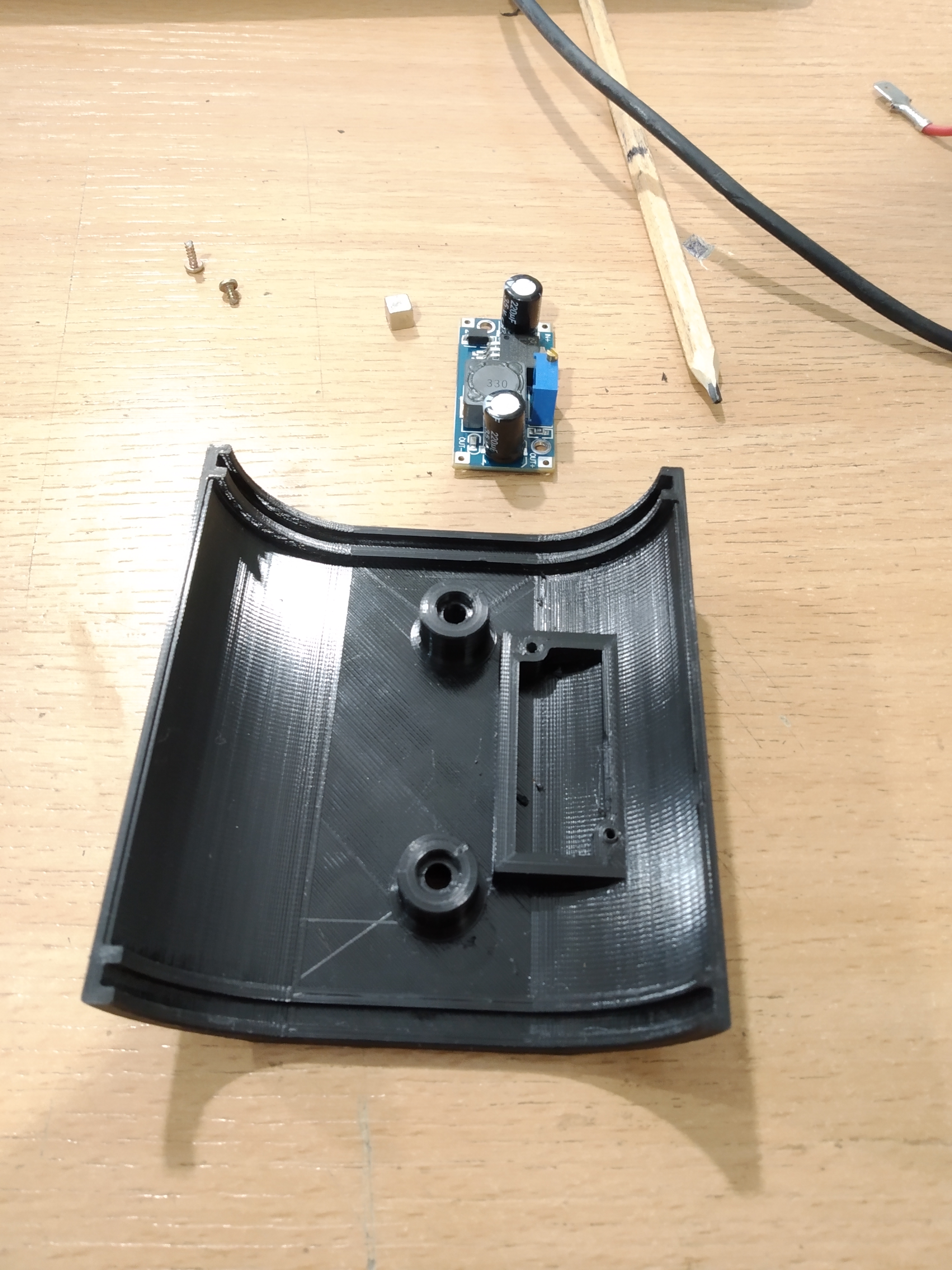 Çakmak + 2 USB (Plastik Aparattır!!!)