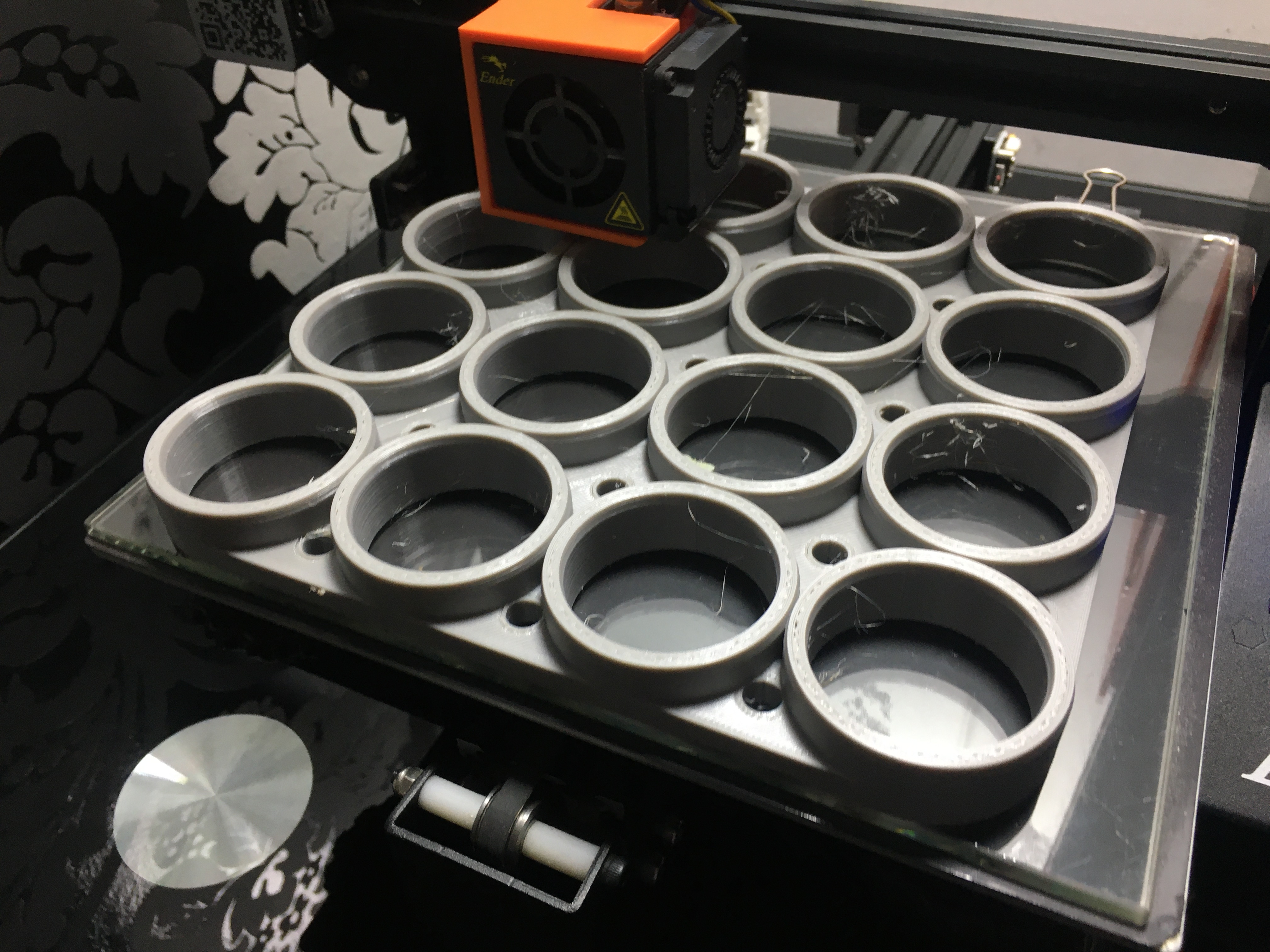 16 kurabiye için kalıp (Plastik Aparattır!!!) 16 kurabiye için kalıp (Plastik Aparattır!!!)