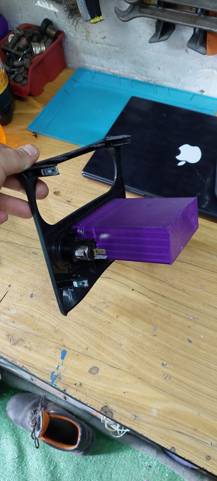 Raf Nissan Qashqai J10 telefonu için uzatıldı (Plastik Aparattır!!!)